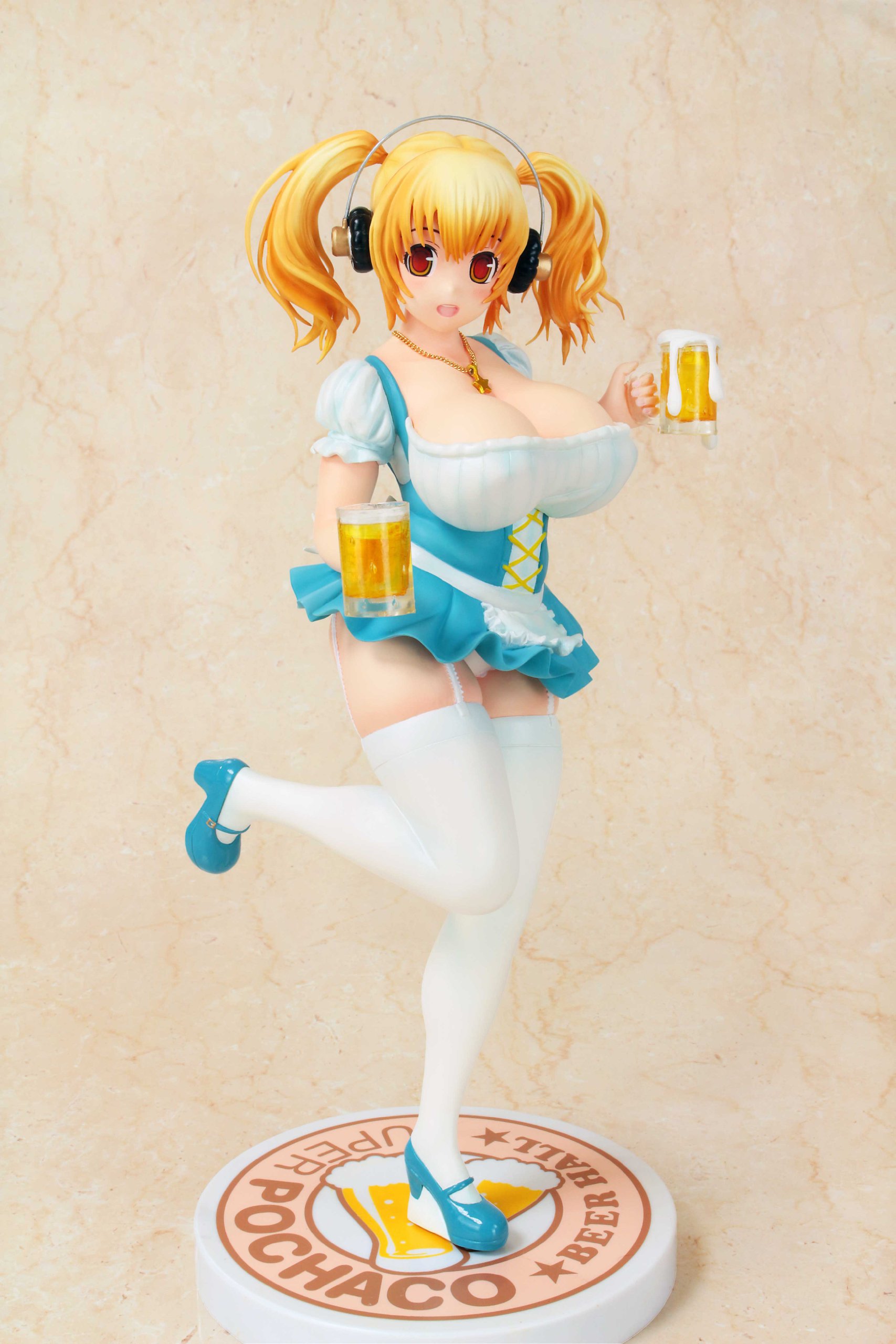 Aplus Nitro Super Sonic: Super Pochaco Beer Girl PVC Figure (1:6 Scale) - Anime Collectible for Display & Gaming Room Decor