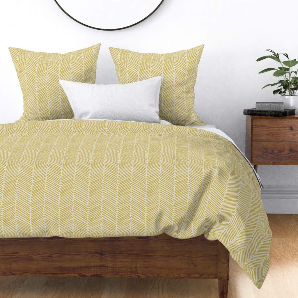 Premium Cotton Sateen Duvet Cover Full/Queen Size - Large Chevron Arrow Pattern in Mustard Yellow & Gold | Soft Geometric Gender-Neutral Bedding for Modern Home Decor | Perfect for Master Bedroom, Guest Room & Dorm