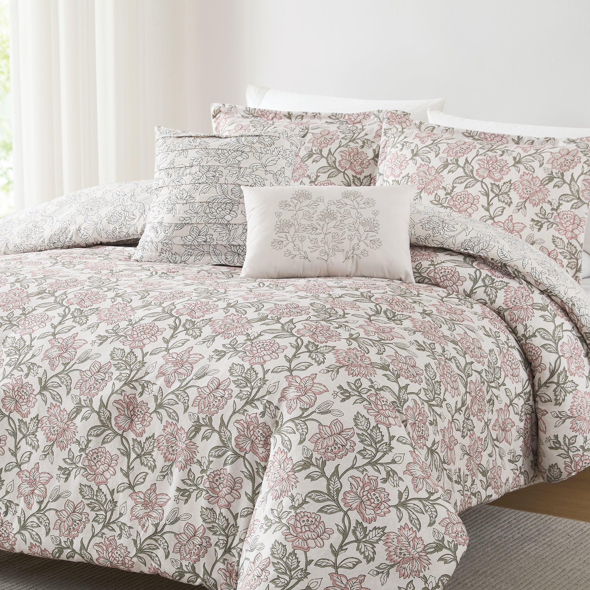 Zara Floral Block Reversible Comforter 5-Piece Bedding Set | Soft & Breathable Duvet Cover with Pillowcases | Perfect for Master Bedroom, Guest Room & Dorm Decor