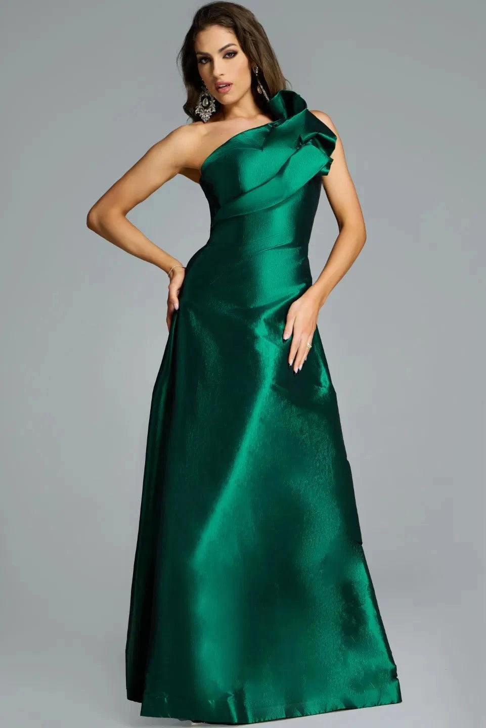 Jovani 43048 Women's Elegant Evening Gown for Prom, Party & Formal Events - Long Sleeve Sequin Dress with Flowy Skirt