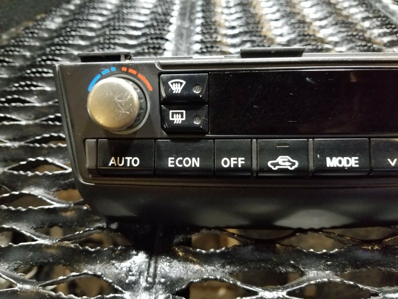 02 03 04 Infiniti I35 OEM Temperature Climate Control Unit 27500-5Y8 #85 - Perfect for Car AC Repair & Climate System Replacement