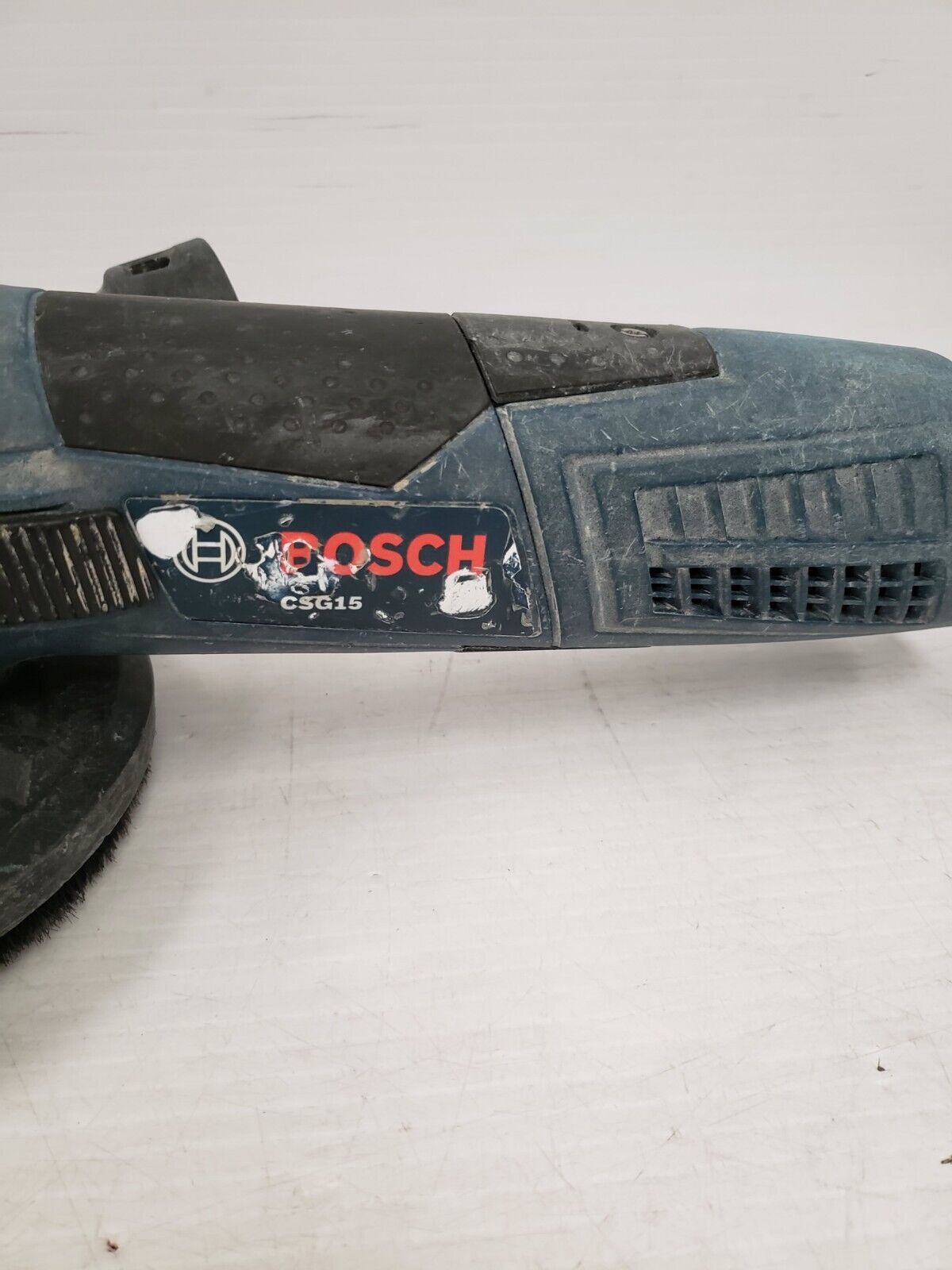 Bosch CSG 15 5-Inch Concrete Surface Grinder - Heavy Duty Angle Grinder with Dust Extraction for Professional Construction & DIY Projects