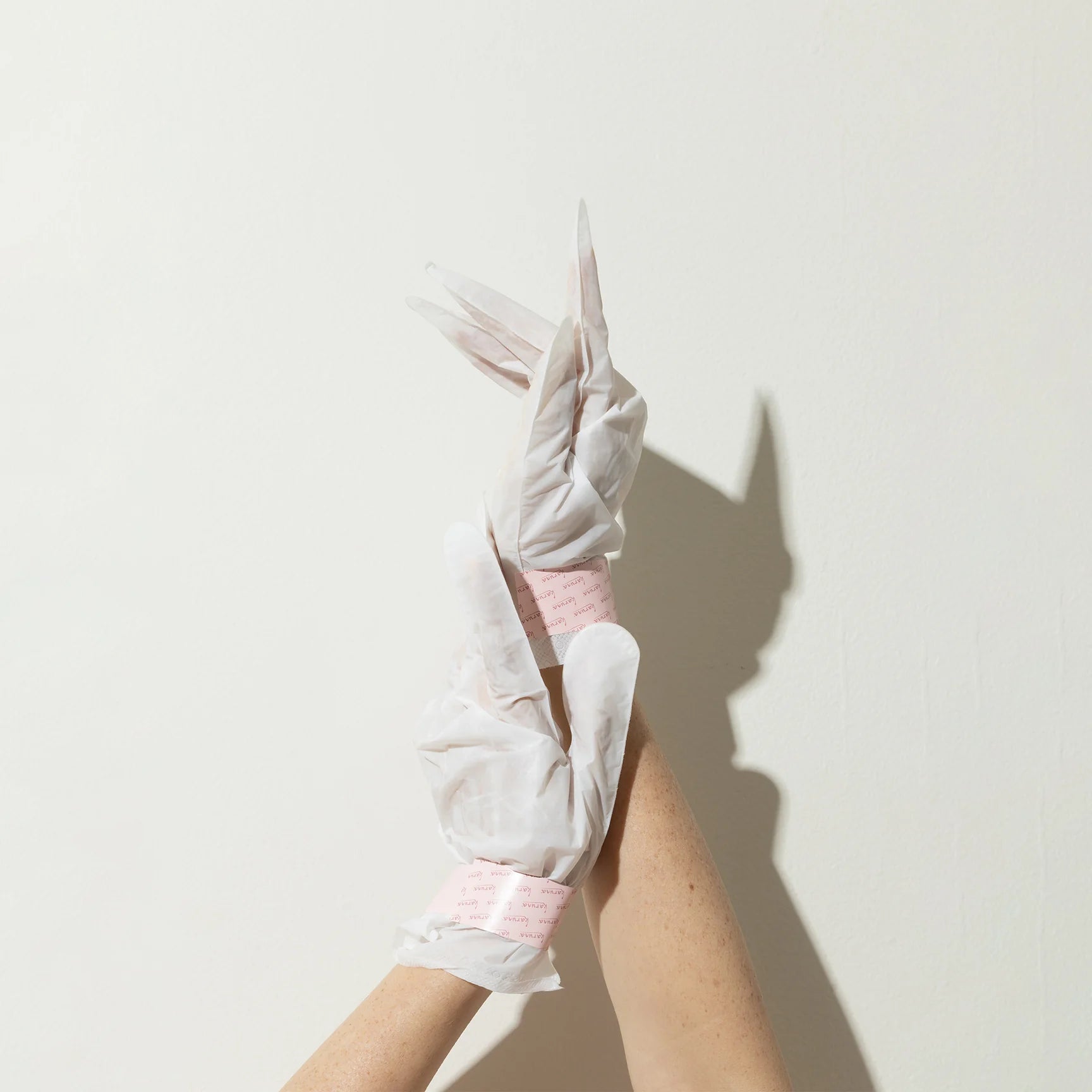Hydrating Hand Mask for Dry Skin - Moisturizing Gloves for Overnight Treatment - Perfect for Spa, Winter Care & Cracked Hands Relief