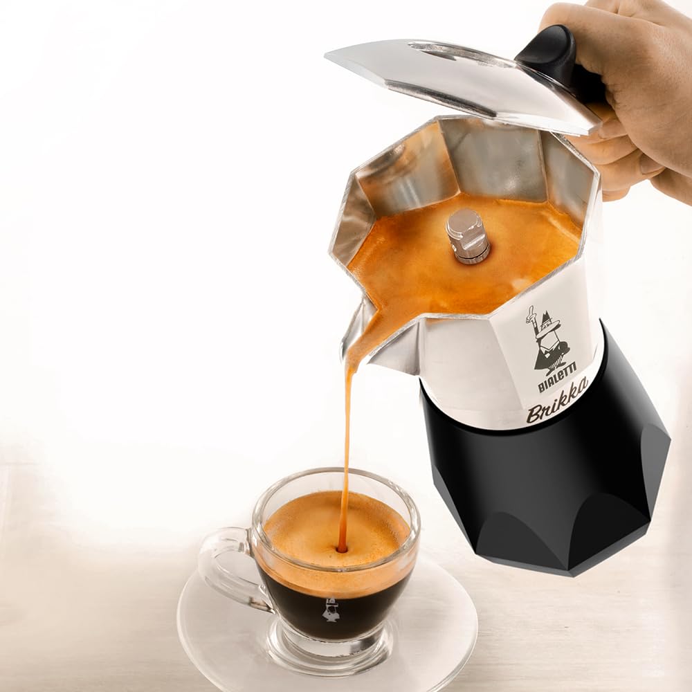 Bialetti Brikka Moka Pot - 3.4 oz Stovetop Espresso Maker for Rich Crema Coffee | Italian Aluminum Coffee Maker (Black) | Perfect for Home Brewing, Camping & Gifts