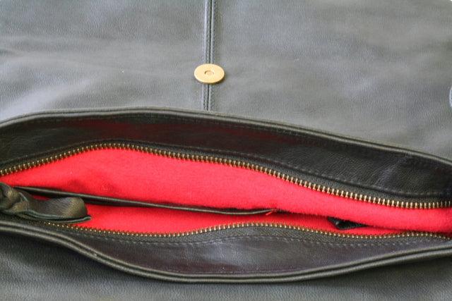 Stylish Black Curved Messenger Bag for Men & Women - Durable Crossbody Shoulder Bag for Work, Travel & Everyday Use