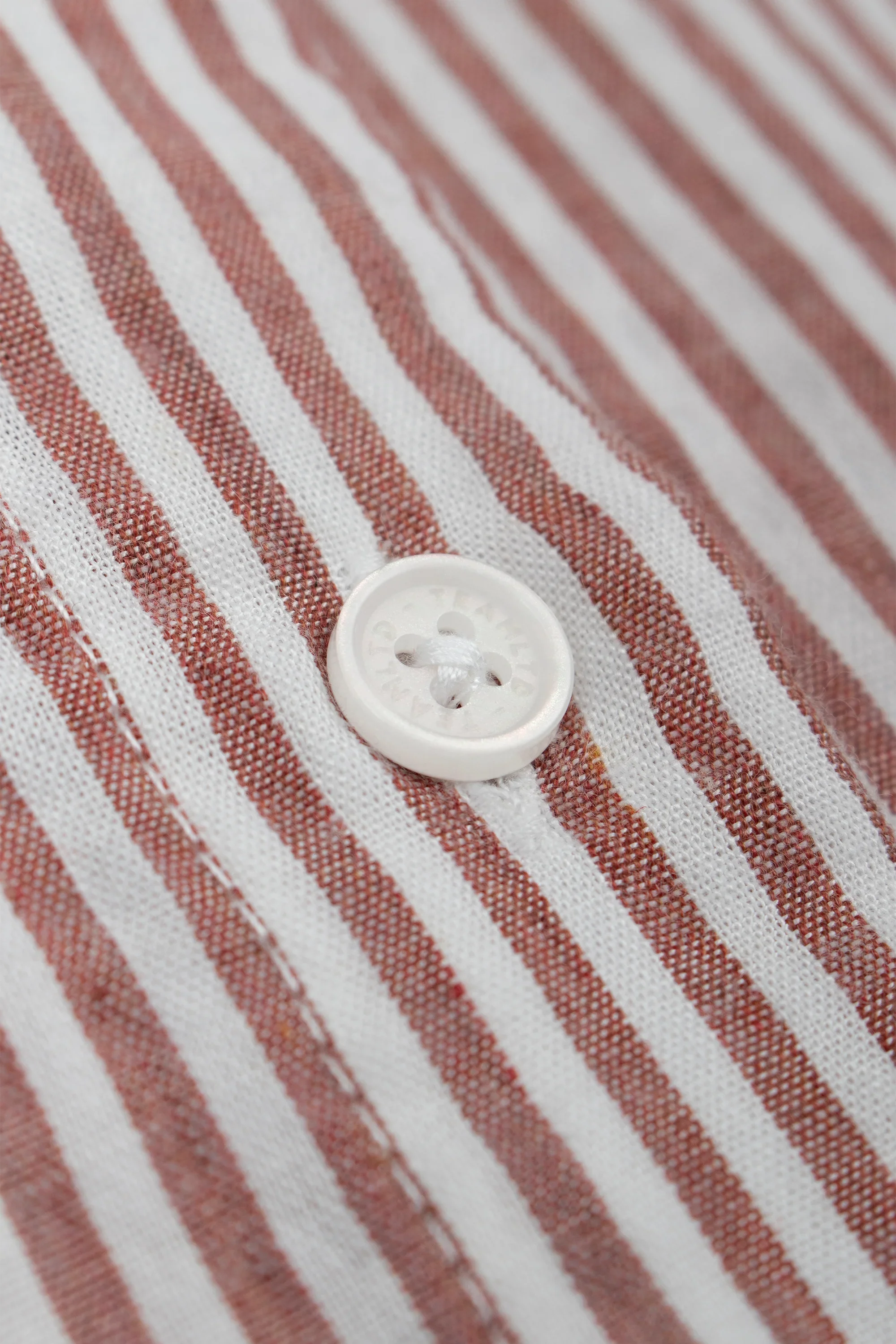 Breeze Shirt - Lightweight & Breathable Summer Top for Men & Women | Perfect for Outdoor Activities, Travel & Casual Wear