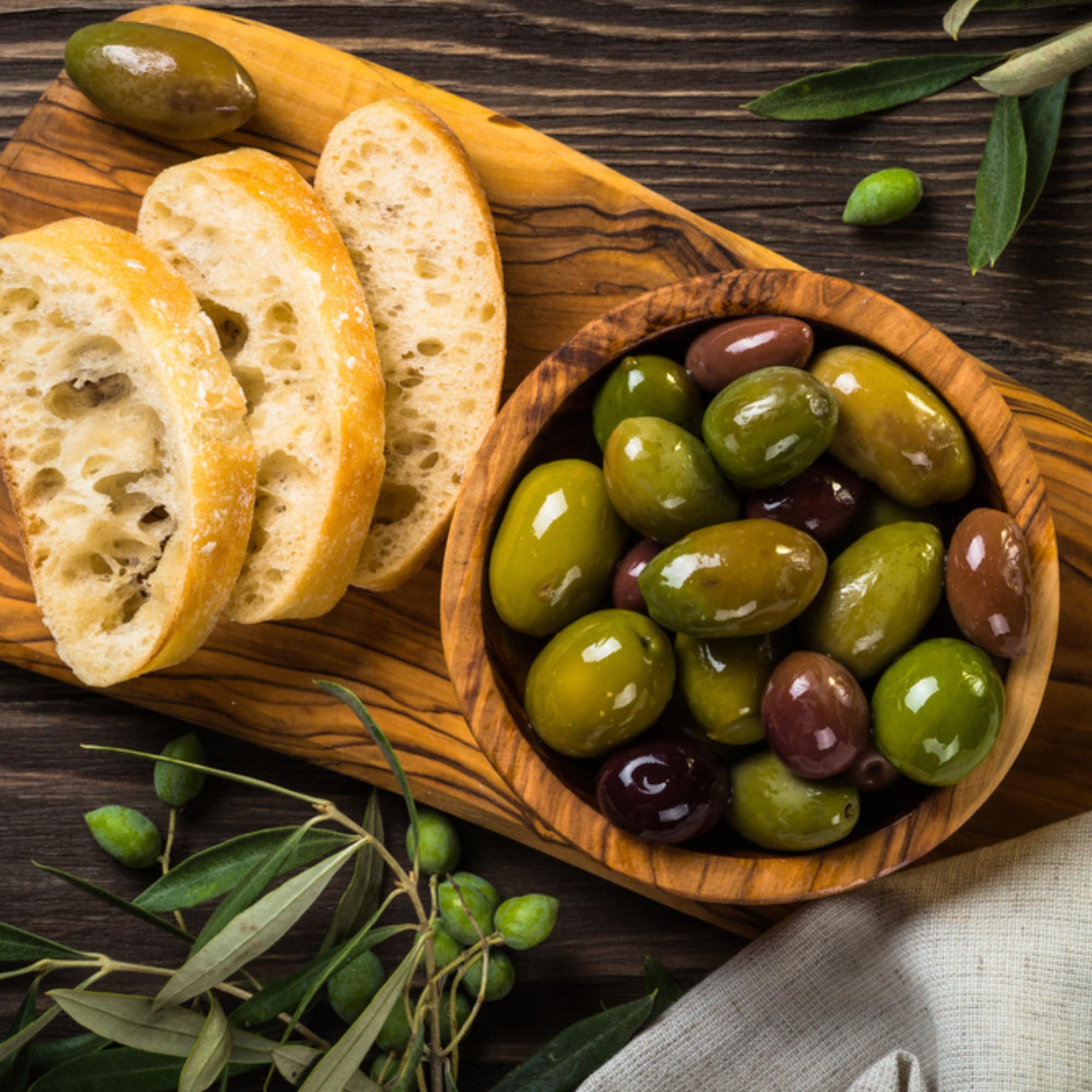 Sanniti Italian Country Mix Olives - Premium Gourmet Olives in Brine, 20.5 oz Jar - Perfect for Charcuterie Boards, Salads & Mediterranean Recipes
