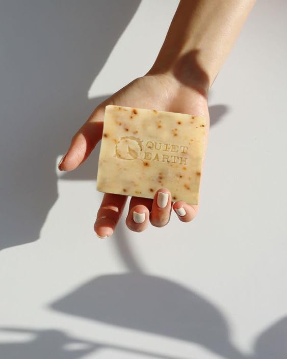 Organic Rosehip & Green Tea Cold Processed Soap - Handmade Luxury Bar for Women & Men | All Skin Types, Dark Spot & Acne Treatment, Smooth Glowing Skin | Perfect for Daily Bath, Spa Day & Gift Giving - 125g