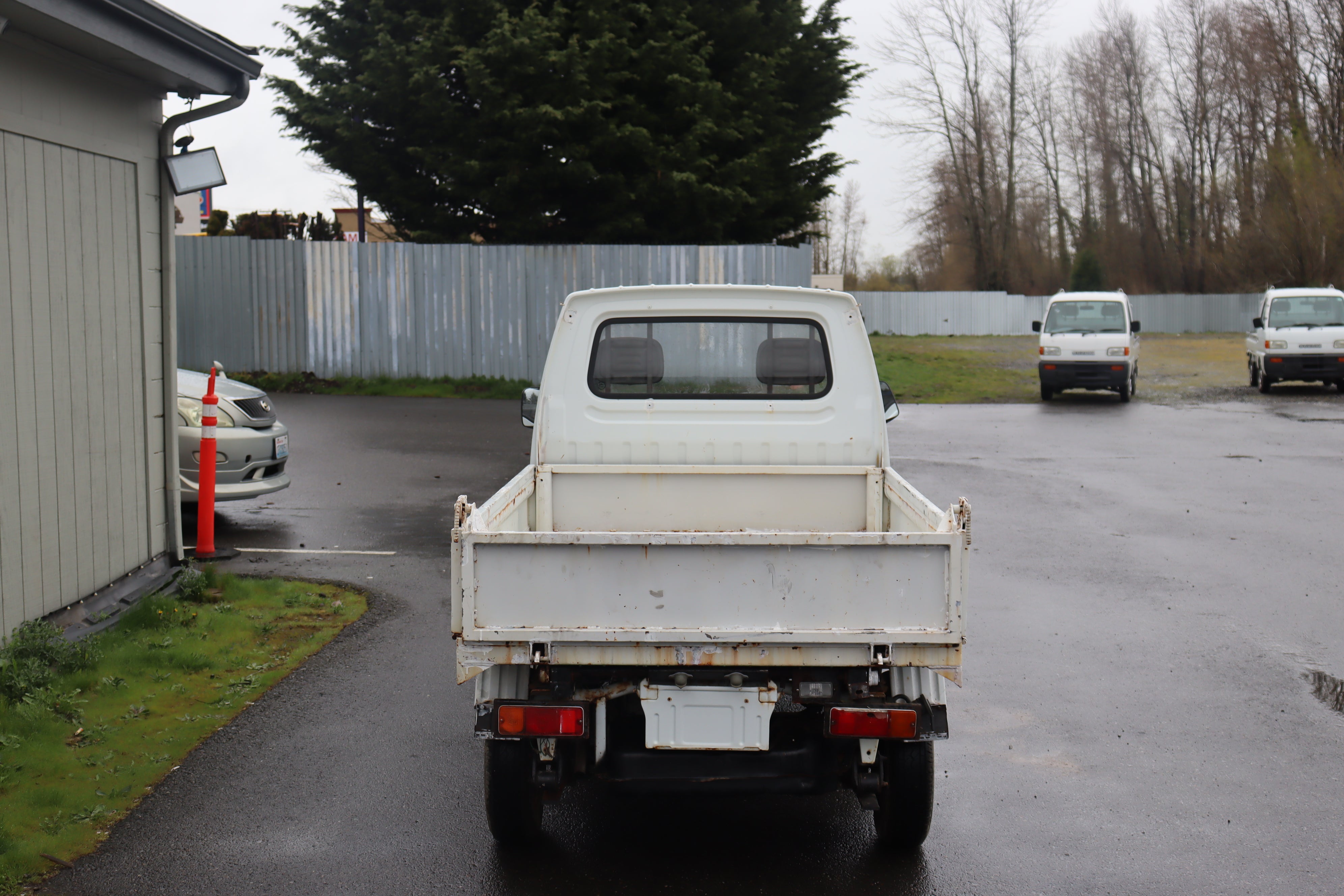1991 Suzuki Carry Kei Dump Truck JDM V DD51T 4WD Low Miles - Perfect for Off-Road Hauling & Vintage Car Collectors
