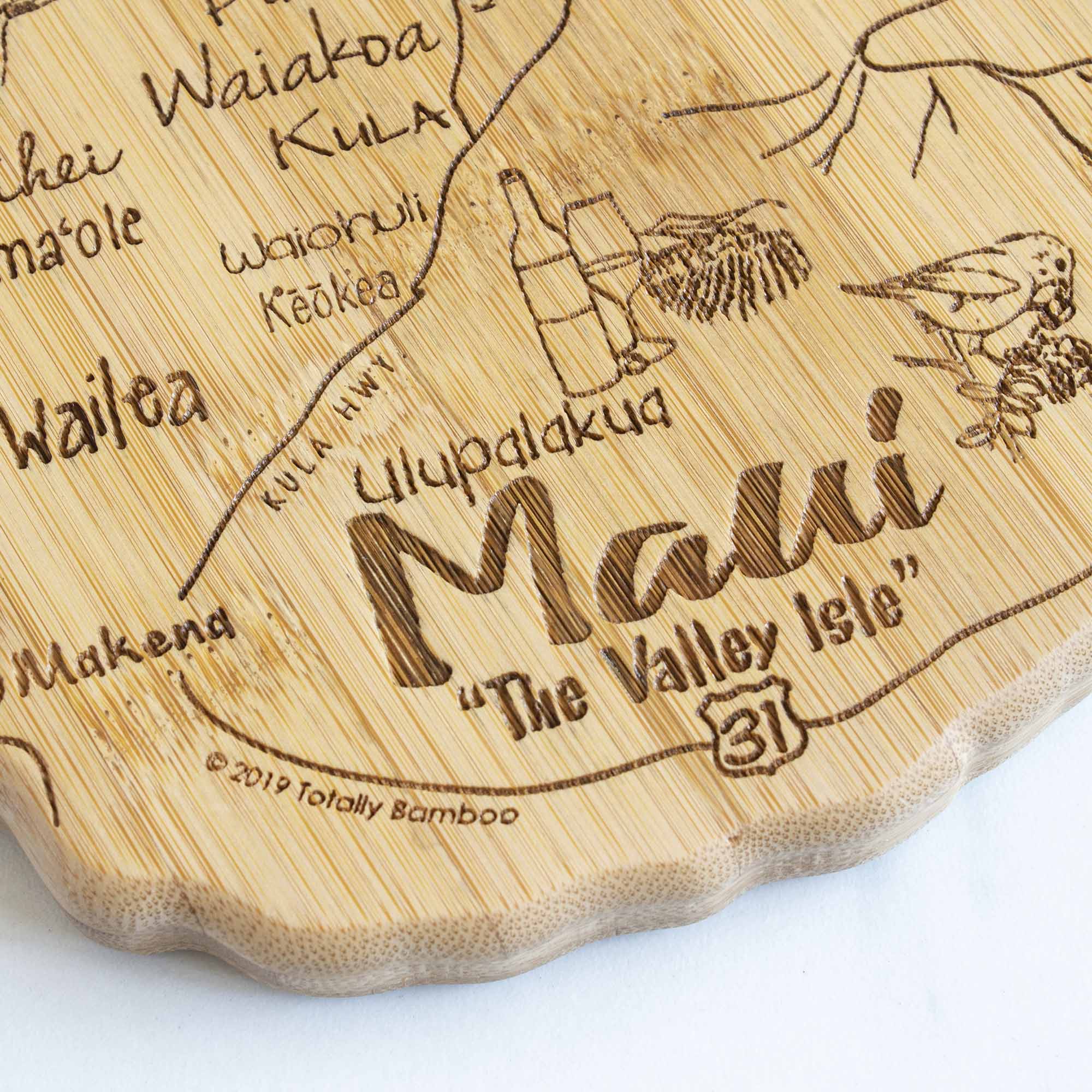 Premium Maui-Inspired Wooden Cutting Board 15.5