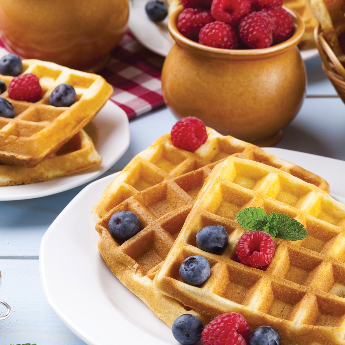 Quest 35940 4-Slice Deep Fill Waffle Maker with Non-Stick Plates, Adjustable Temperature & Cool-Touch Stainless Steel Handle - 1100W for Perfect Belgian Waffles - Ideal for Breakfast, Brunch & Family Gatherings