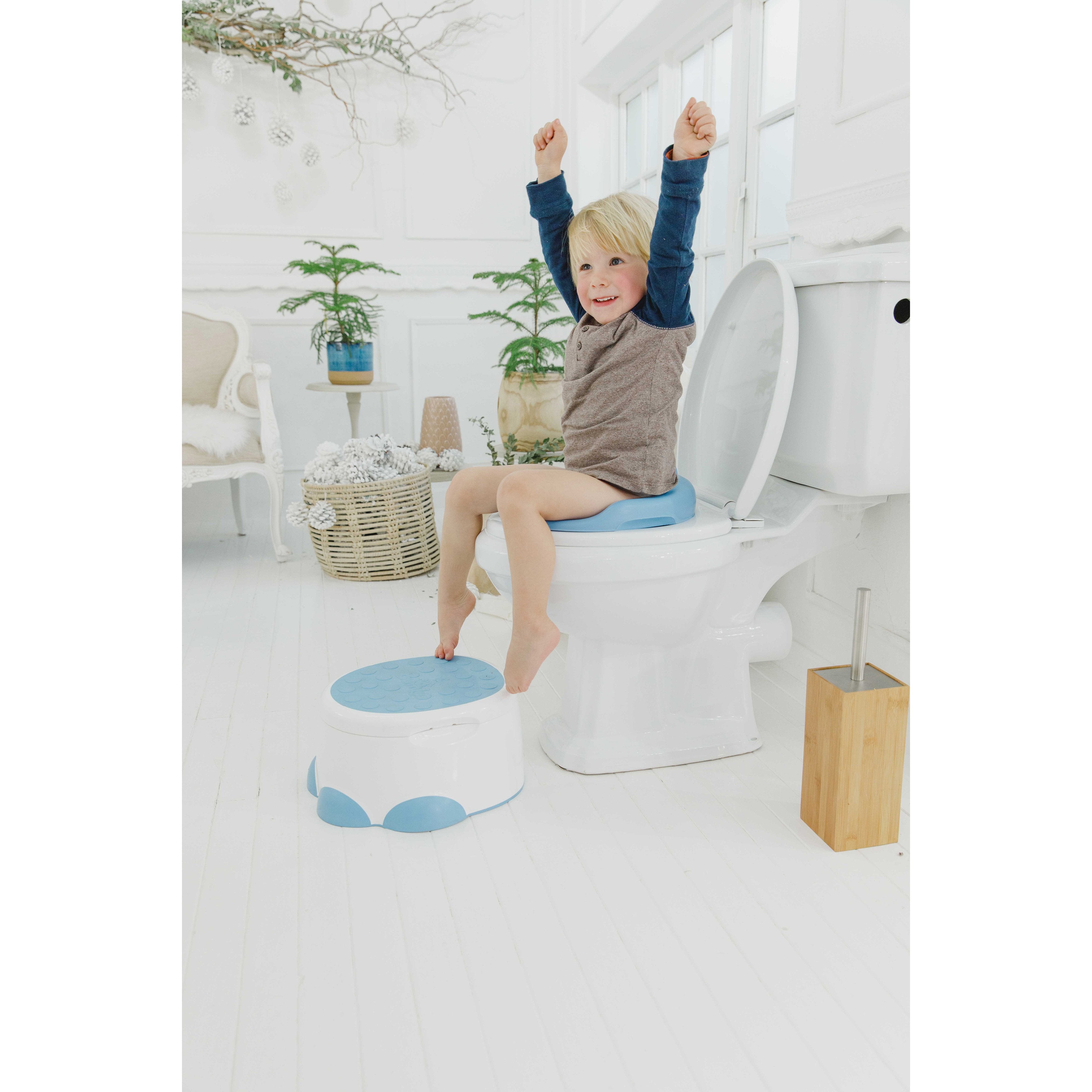 Bumbo Step 'n Potty Training Seat for Toddlers - Blue | Adjustable Potty Chair with Step Stool for Boys & Girls | Perfect for Bathroom, Travel & Home Use