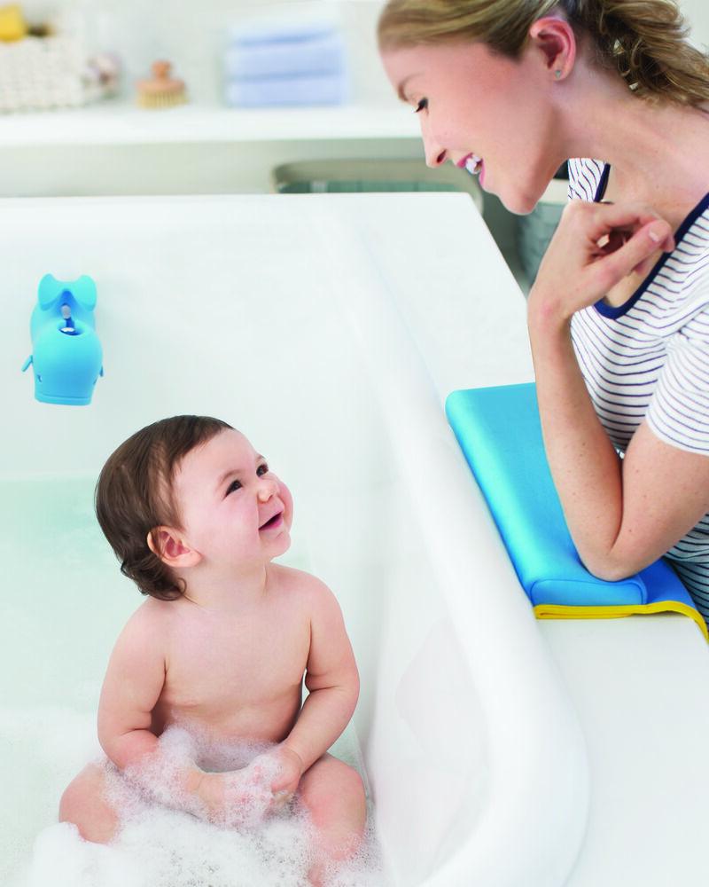 Skip Hop Moby Bathtime Essentials - Baby Bath Toy Set with Water Scoop & Spout Cover - Fun & Safe Bath Time for Toddlers & Infants - Perfect for Splash Play & Learning in Tub
