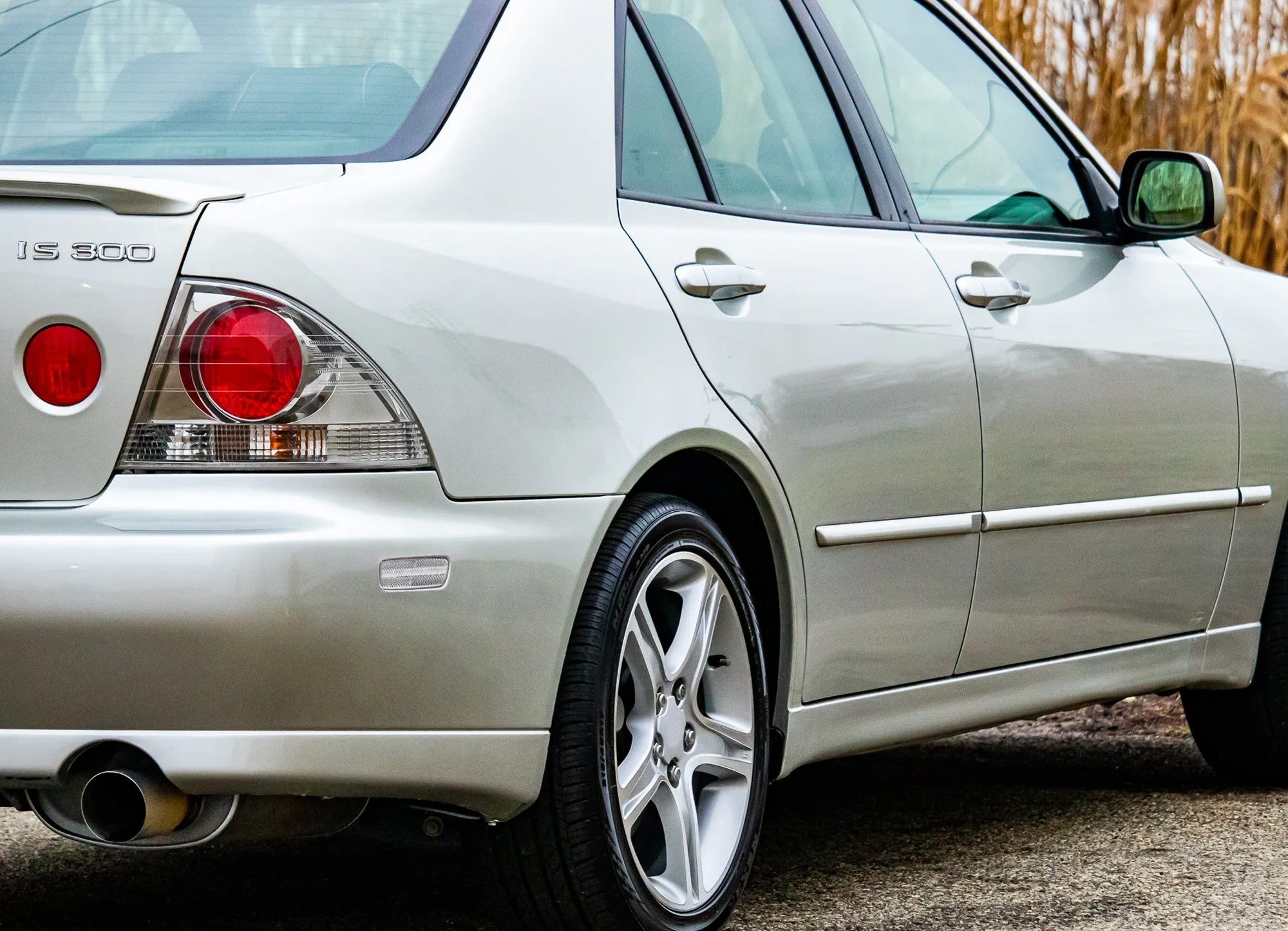 4pc Clear Lens White Full LED Front & Rear Side Markers for 2001-2005 Lexus IS300 - Upgrade Your Car Lighting for Night Driving & Enhanced Visibility