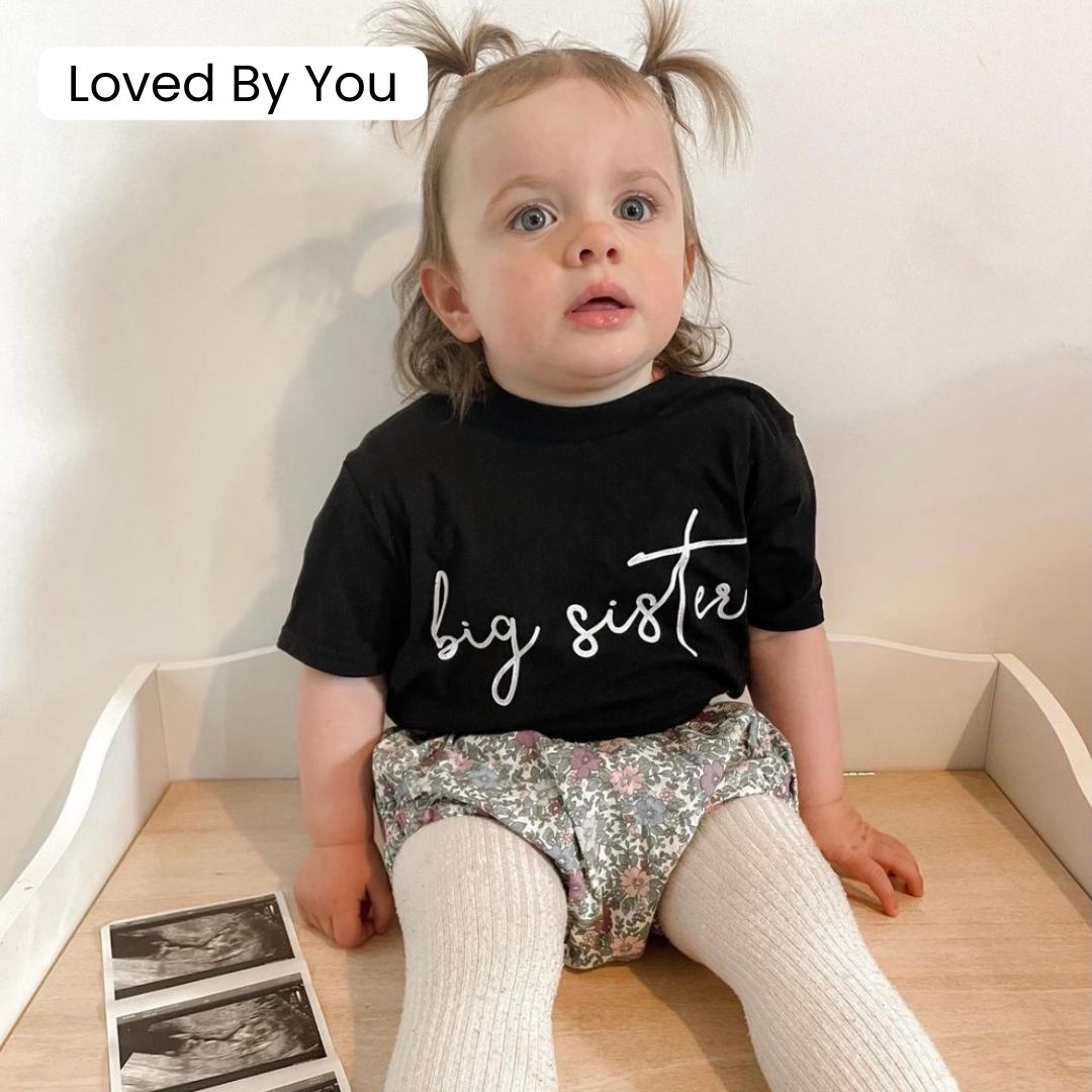 Big Sister Script T-Shirt - Comfortable Cotton Women's Tee for Casual Wear & Family Events