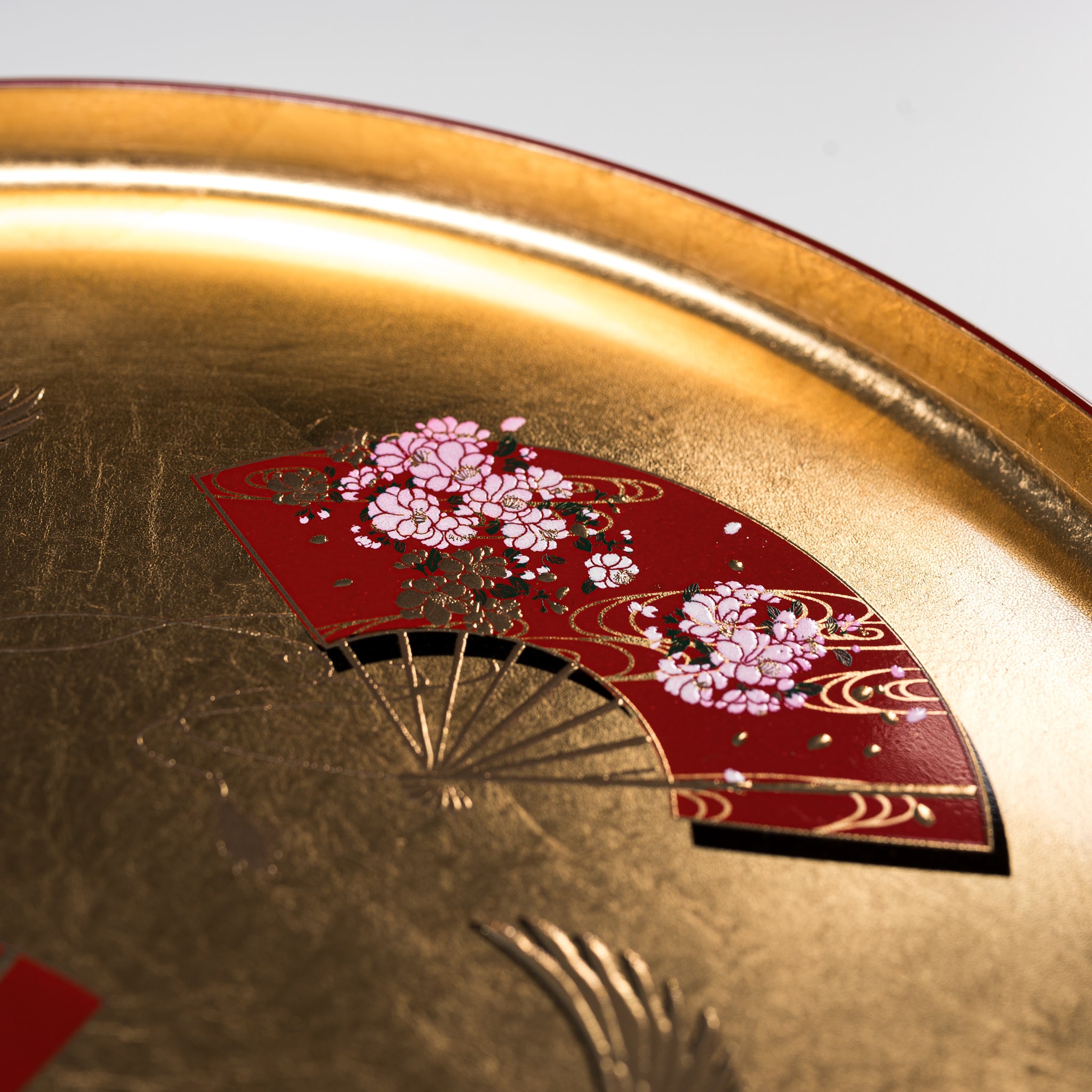 Premium Modern Yamanaka Lacquerware Tray with Gold Fan Motif - 27cm Handcrafted Japanese Serving Tray for Tea Ceremony, Sushi Presentation & Home Decor