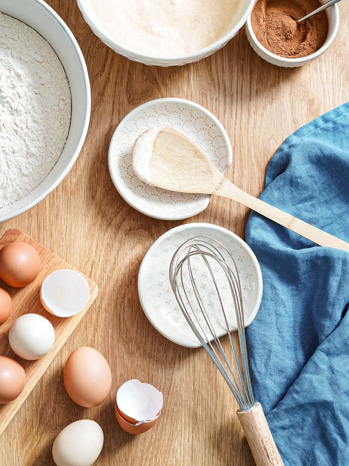 LE TAUCI Ceramic Spoon Rest for Stove Top - 4.8 Inch Set of 4 White | Kitchen Counter Utensil Holder | Farmhouse Decor & Housewarming Gift | Perfect for Cooking, Baking and Kitchen Organization