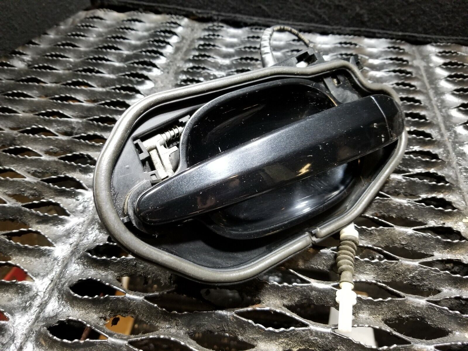 2006-2010 BMW 528i E60 Genuine OEM Left Rear Exterior Door Handle - Perfect Replacement for Damaged or Broken Handles