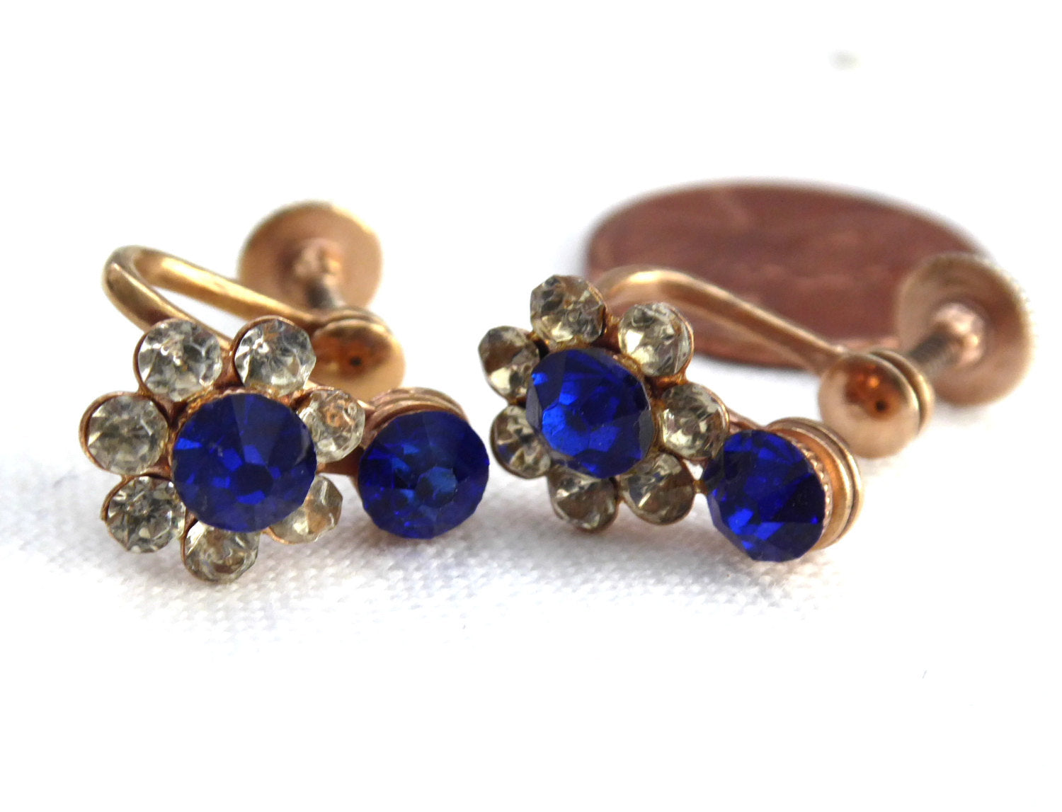 Vintage 1940s Blue & Clear Rhinestone Flower Earrings - Screw Back Clip-On for Women | Retro Jewelry for Parties, Weddings & Special Occasions