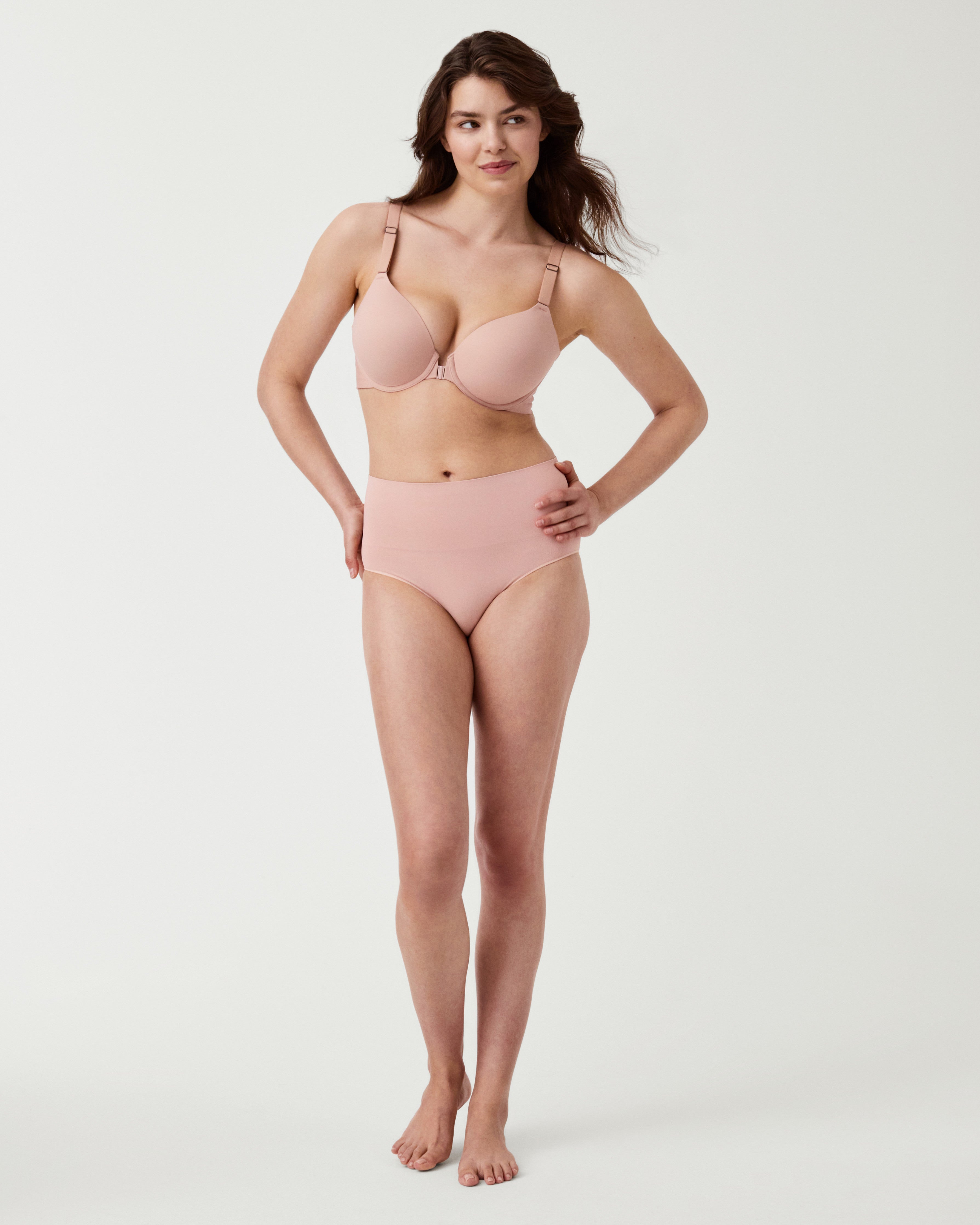 SPANX Smooth Adjustable Full Coverage Bra - Wireless Comfort for Everyday Wear - Perfect for Work, Yoga & Relaxation