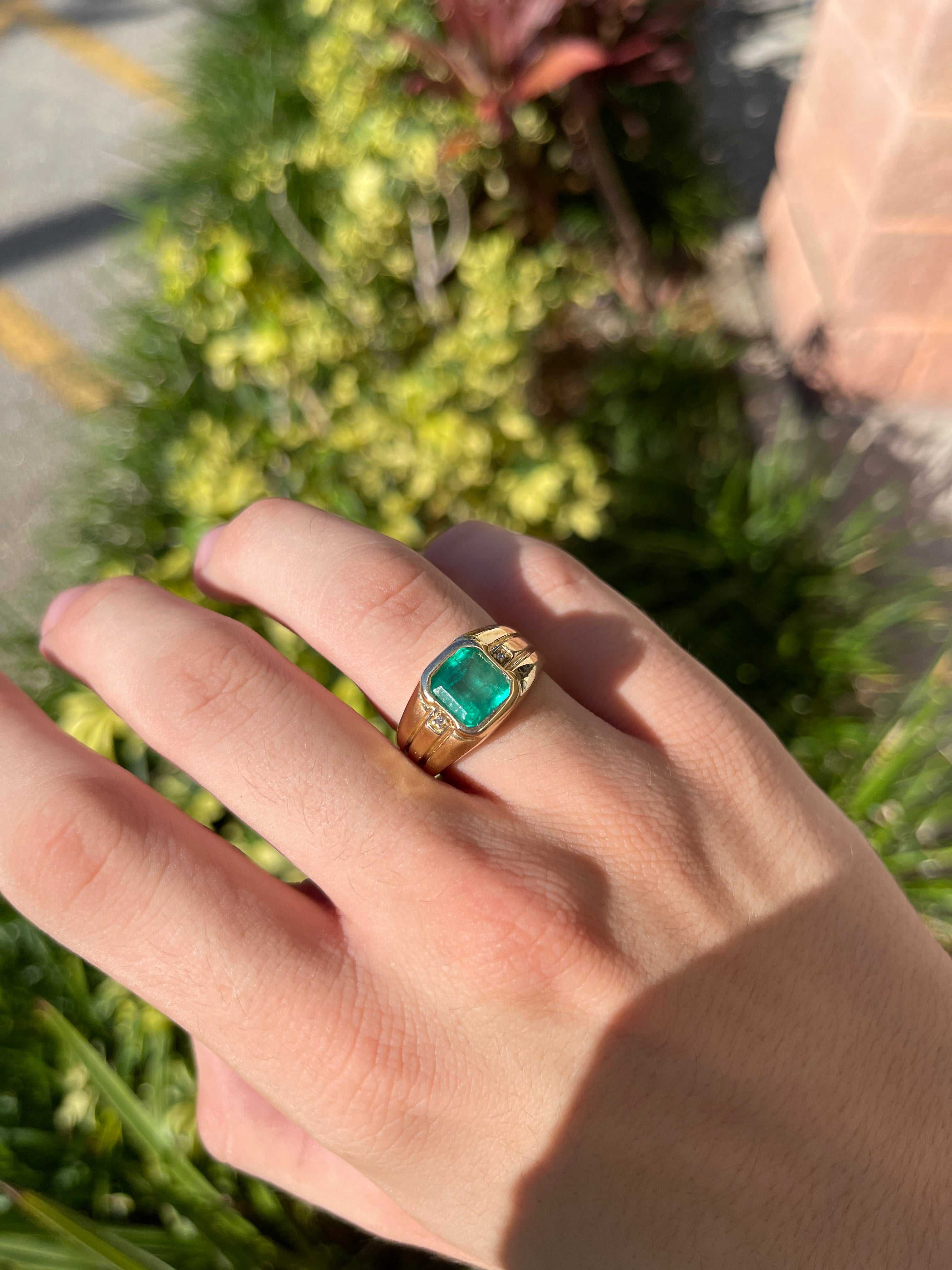 3.56 TCW Men's Emerald and Diamond Accent 14K Yellow Gold Ring for Wedding, Engagement & Special Occasions