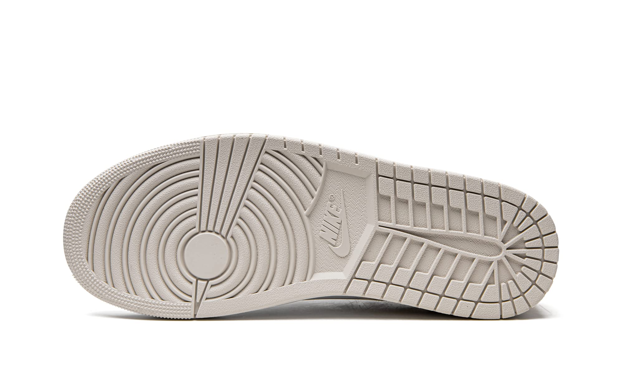 Jordan Men's Centre Court Basketball Shoes DQ8577-100 - Size 8.5 - Perfect for Indoor Courts & Casual Streetwear