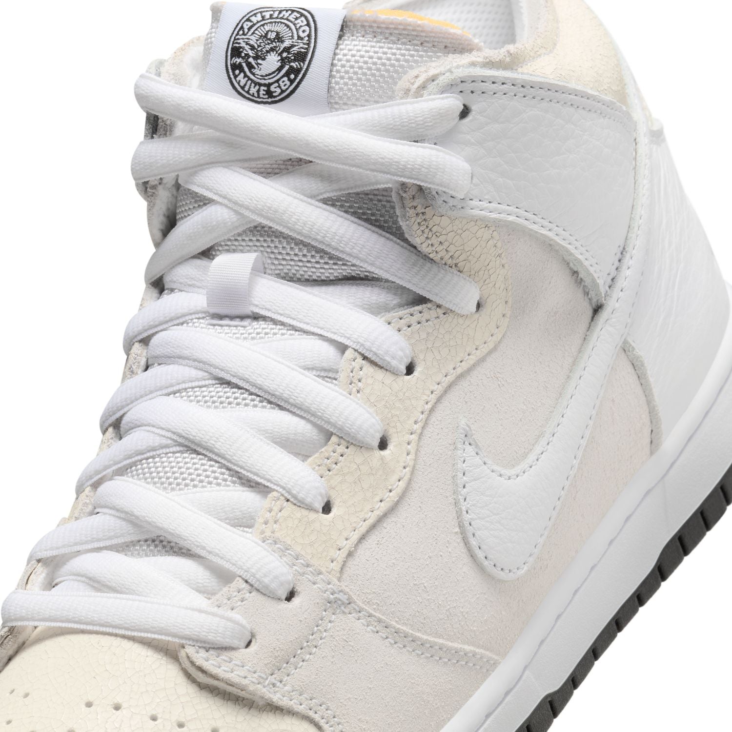 Nike SB Dunk High Pro 