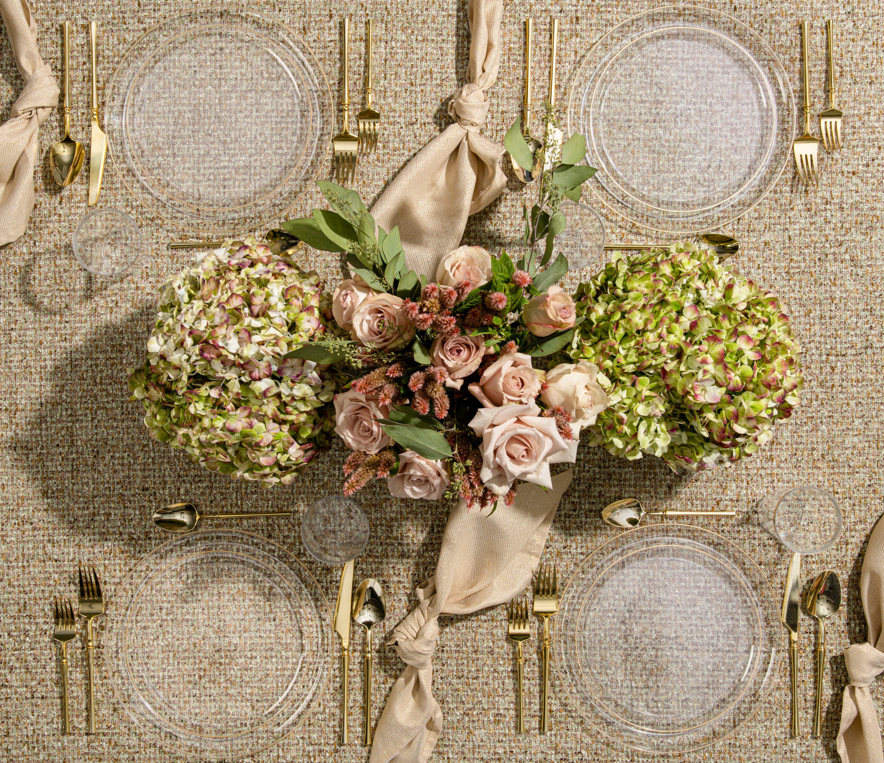 Premium Clear & Gold Round Plastic Plates - Elegant Disposable Dinnerware Set of 10 for Parties, Weddings & Special Events