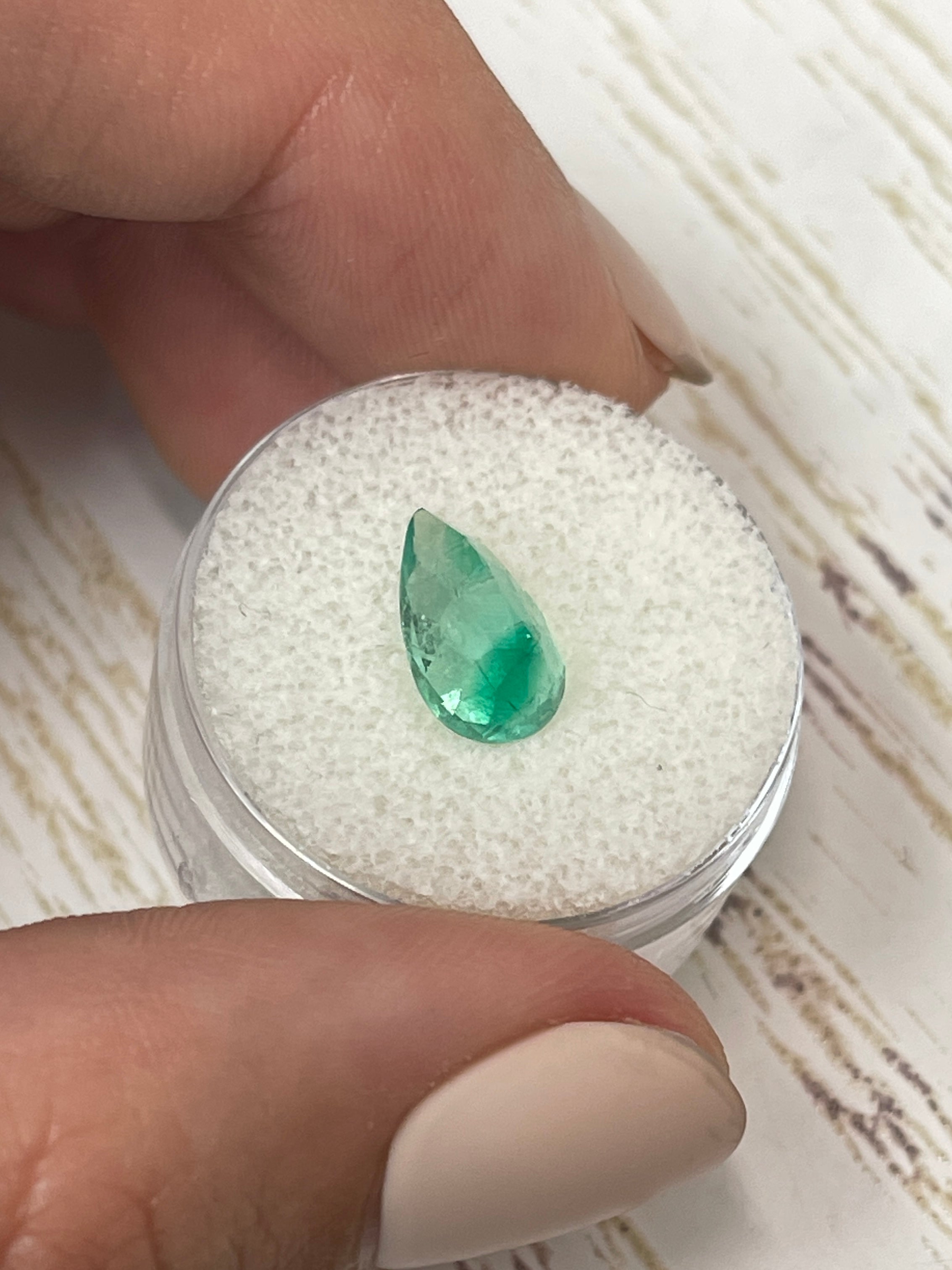2.10 Carat Bi-Color Green Natural Loose Colombian Emerald Pear Cut Gemstone for Jewelry Making, Engagement Rings & Luxury Gifts