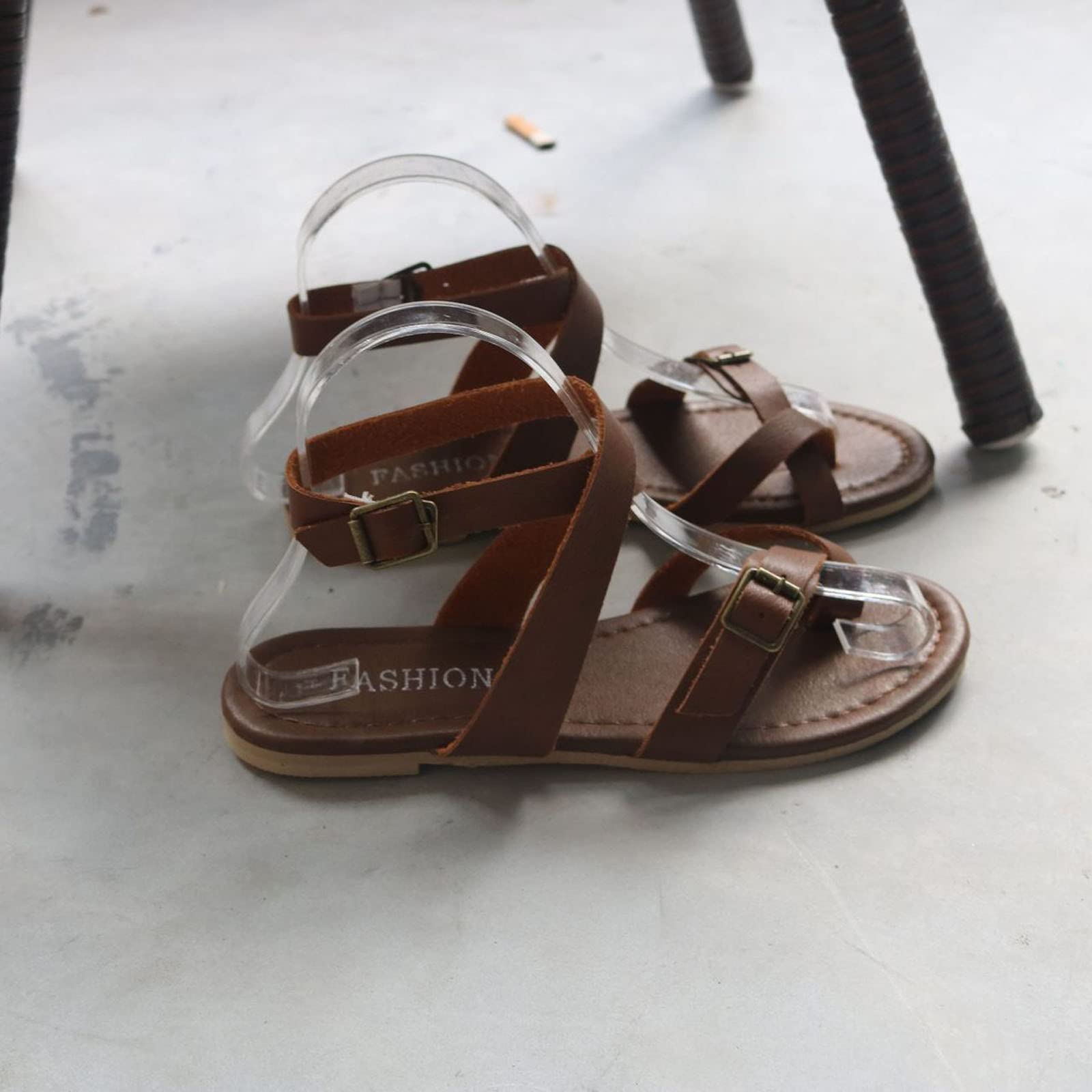 Women's Clip Toe Flat Sandals - Summer Fashion Cross Strap Double Belt Metal Buckle Roman Slide Sandals - Comfortable Casual Ladies Outdoor Shoes for Beach, Vacation & Daily Wear