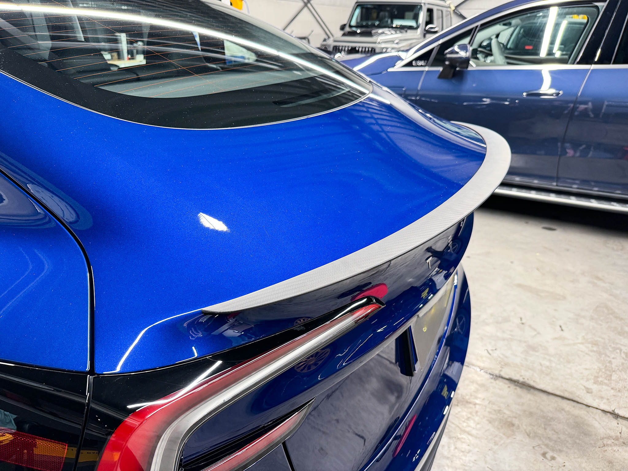 Premium Real Carbon Fiber Spoiler for Tesla Model 3 (2024+) Highland Edition - Performance Style Rear Wing - Enhances Aerodynamics & Sporty Look for Street Racing & Car Shows