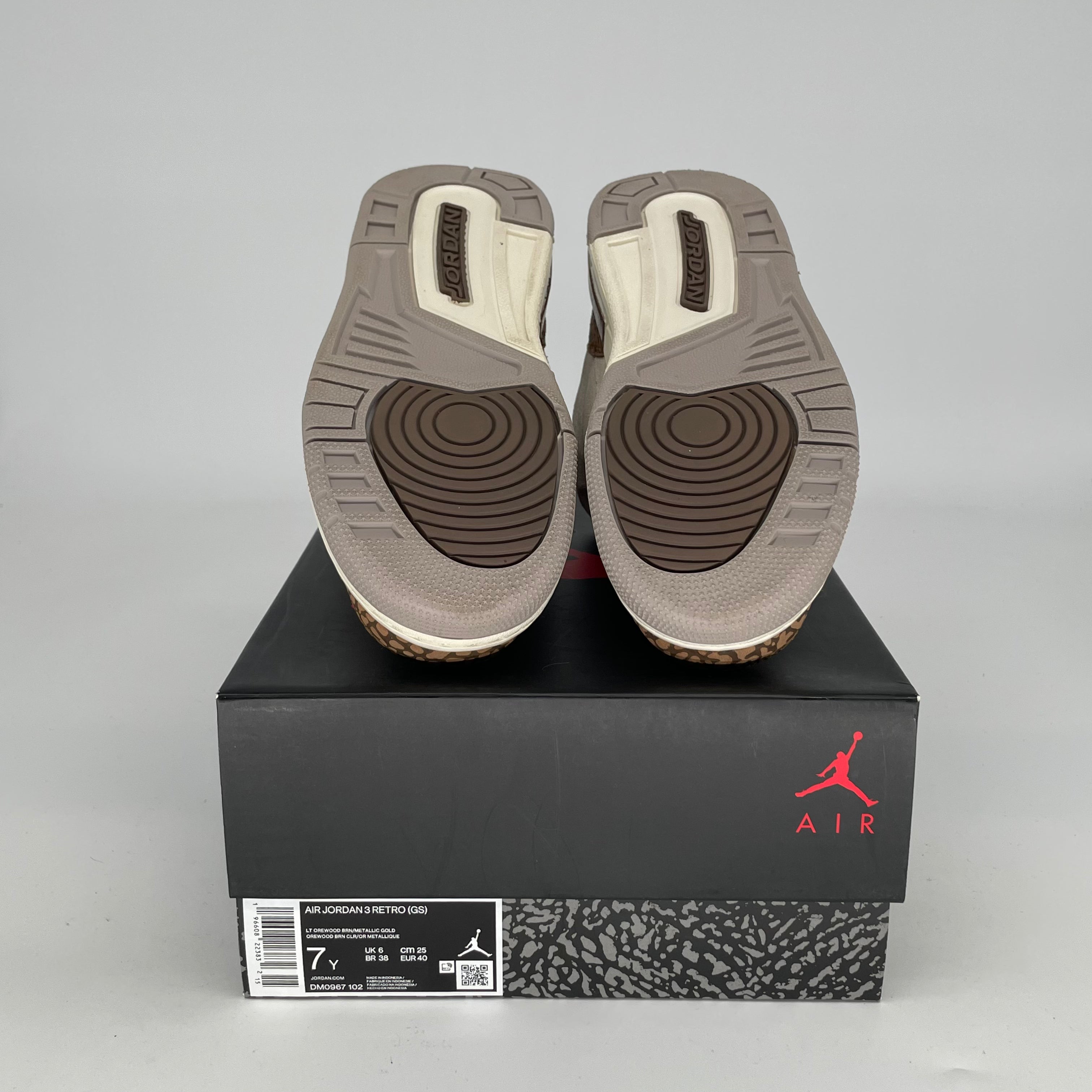 Original Air Jordan 3 Palomino Retro Sneakers - Size 7/8.5W (DM0967-102) - Men's/Women's Basketball Shoes for Casual Wear & Street Style