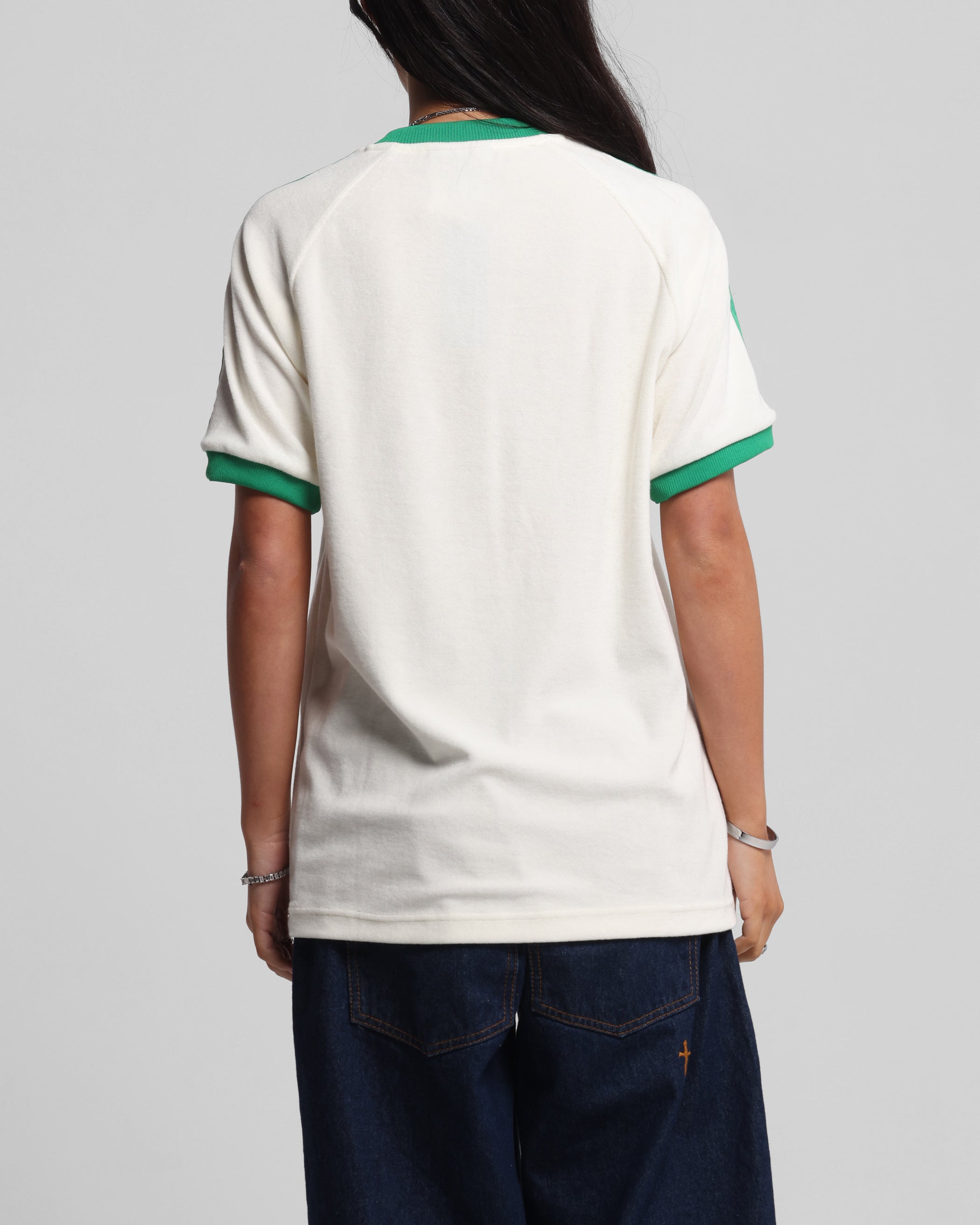 Adidas Originals 70's Cali Vintage T-Shirt - Off White | Retro Casual Wear for Men & Women | Perfect for Street Style & Everyday Outfits