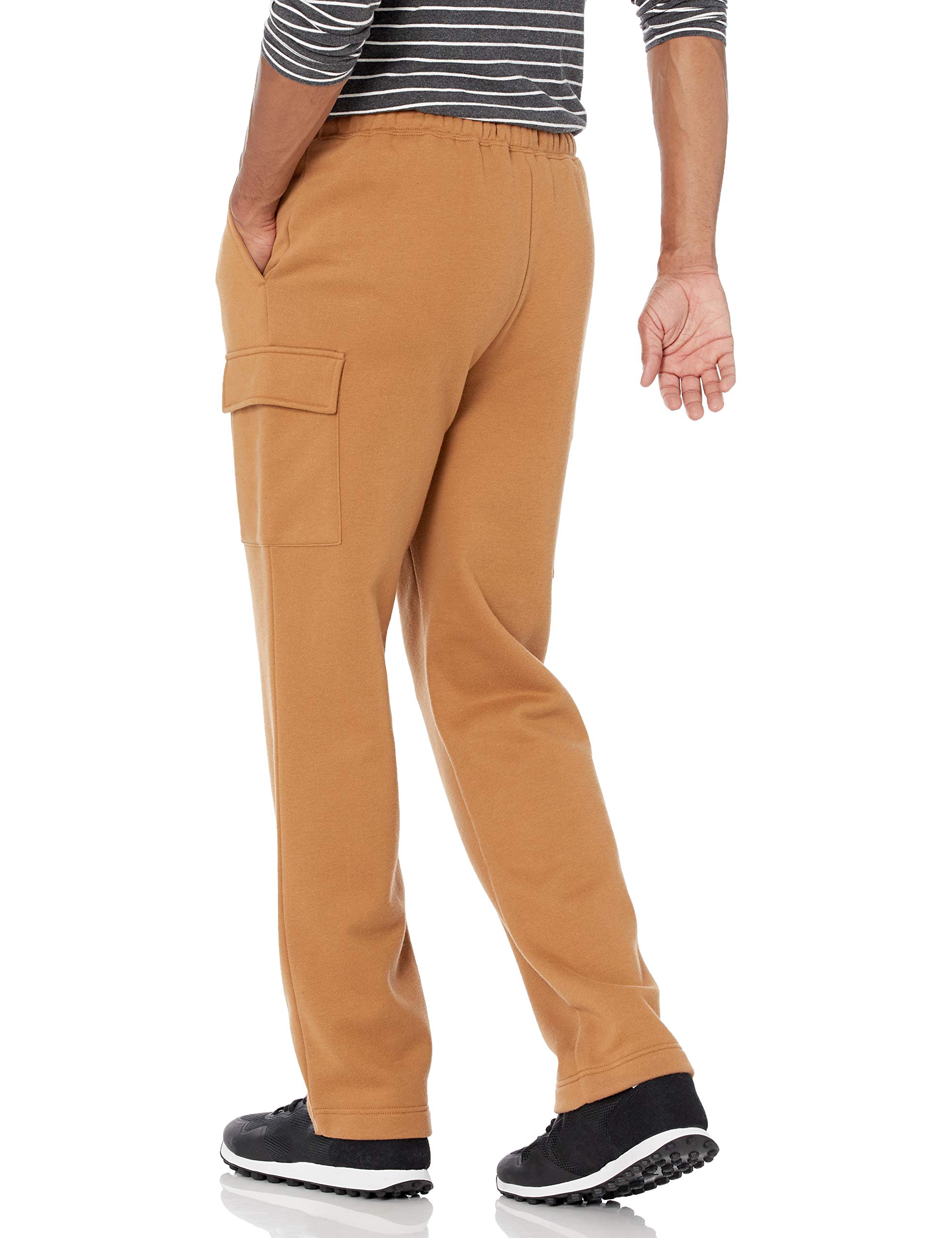 Amazon Essentials Men's Cargo Fleece Sweatpants - Comfortable Winter Joggers with Pockets for Casual Wear, Gym & Outdoor Activities