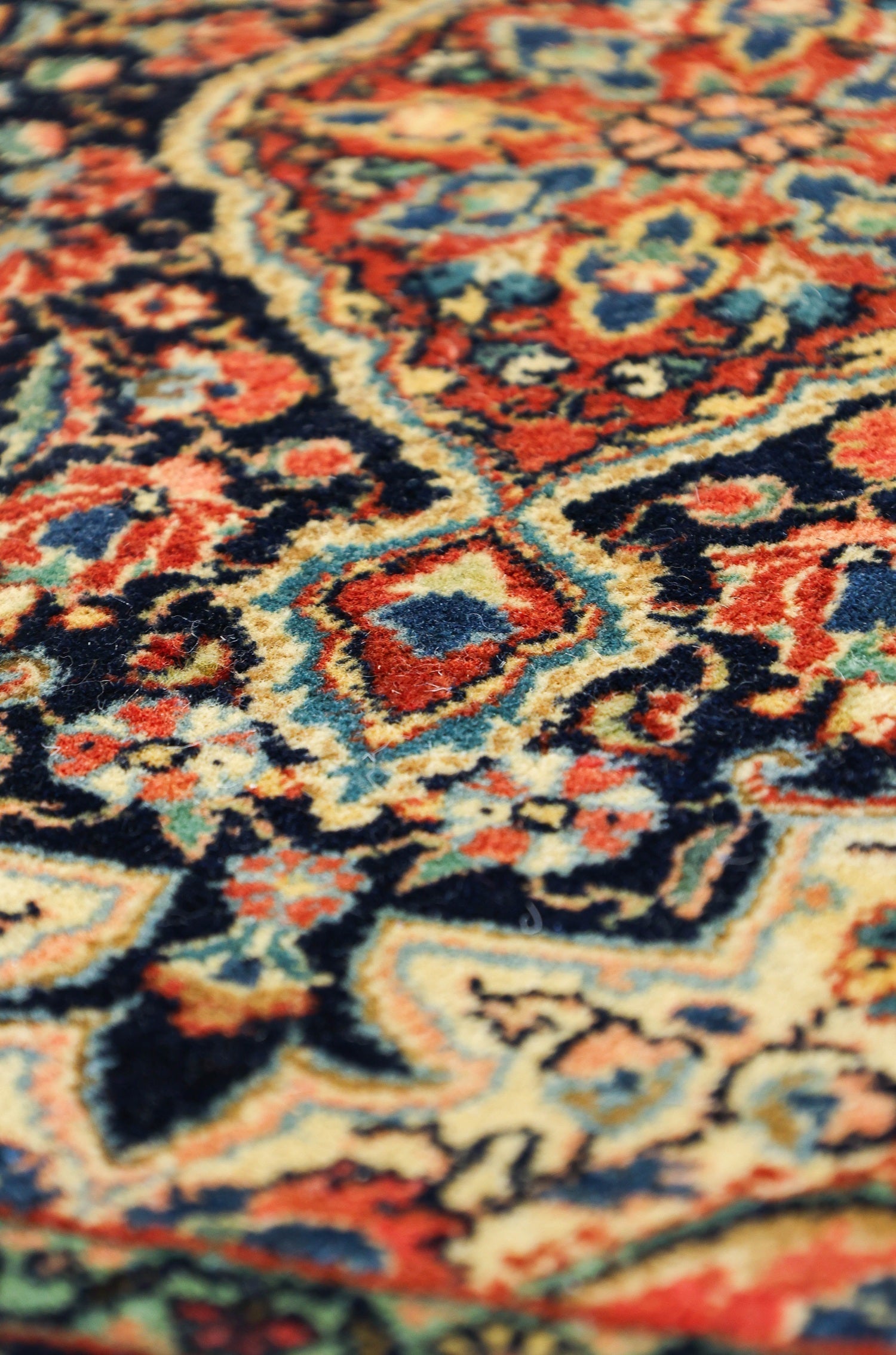 Antique Jozan Sarouk Handwoven Traditional Persian Rug - J78038 - Perfect for Living Room, Bedroom & Home Decor