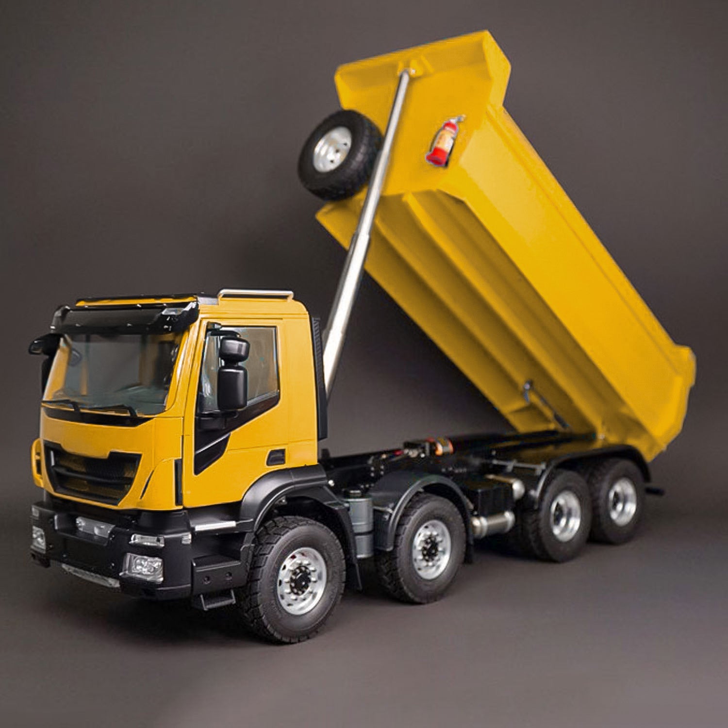 1/14 Scale 8x4 Hydraulic RC Dumper Truck - Metal Construction, Radio Controlled Tipper with Realistic Light & Sound Effects, 2-Speed Transmission (67x18.5x25cm) - Perfect for Construction Site Play, Collectors, and RC Hobbyists