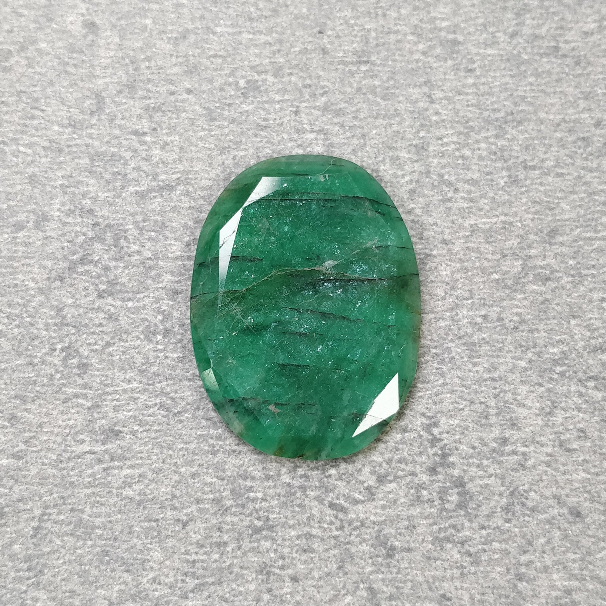 Natural 6.50cts Untreated Green Emerald Gemstone - Oval Cut 21x16mm | Emerald Jewelry for Engagement Rings, Necklaces & Luxury Gifts