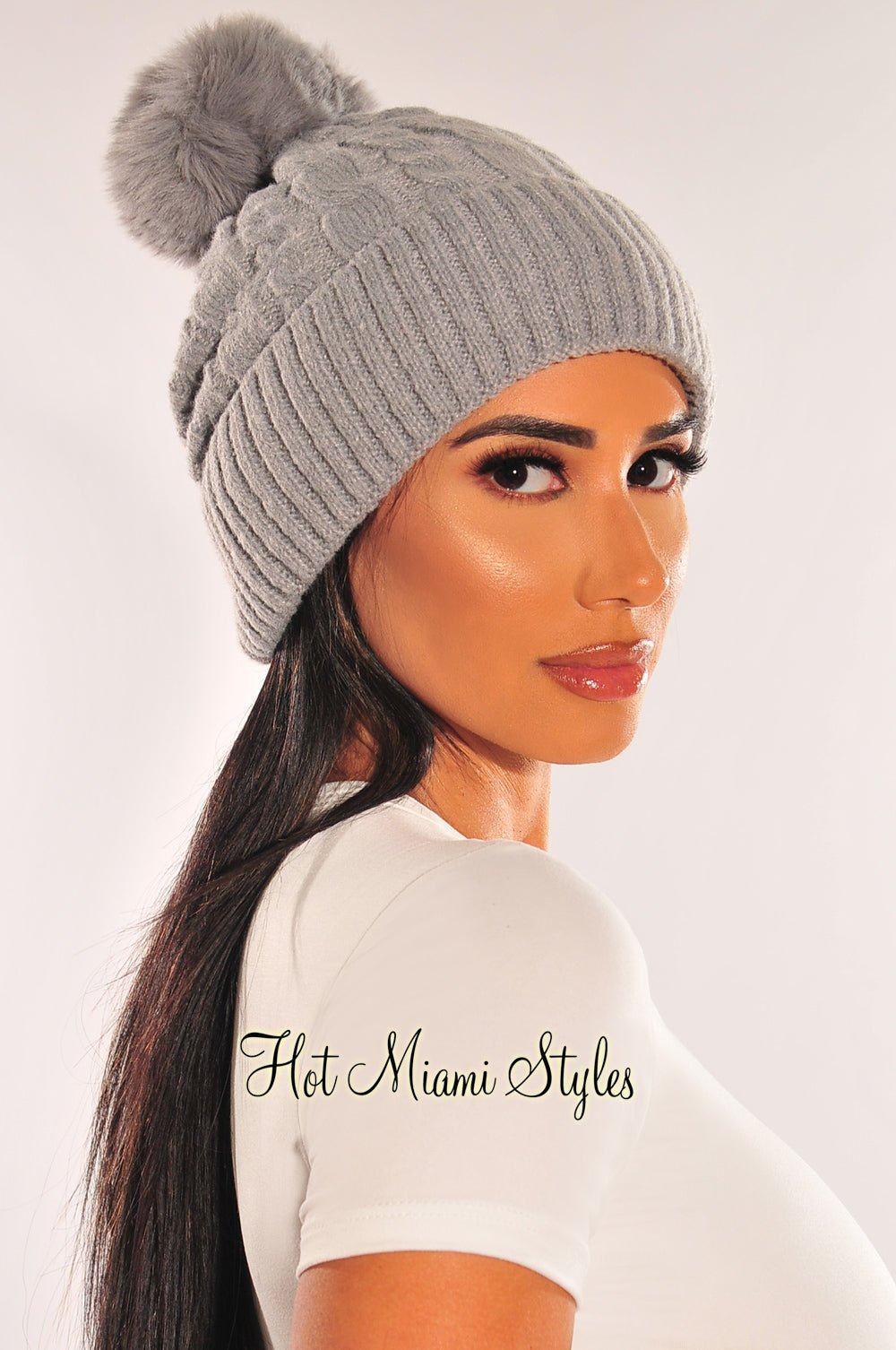 Cozy Gray Cable Knit Pom Beanie Hat for Women & Men - Winter Warm Knitted Slouchy Beanie with Faux Fur Pom - Perfect for Snowboarding, Skiing & Outdoor Activities