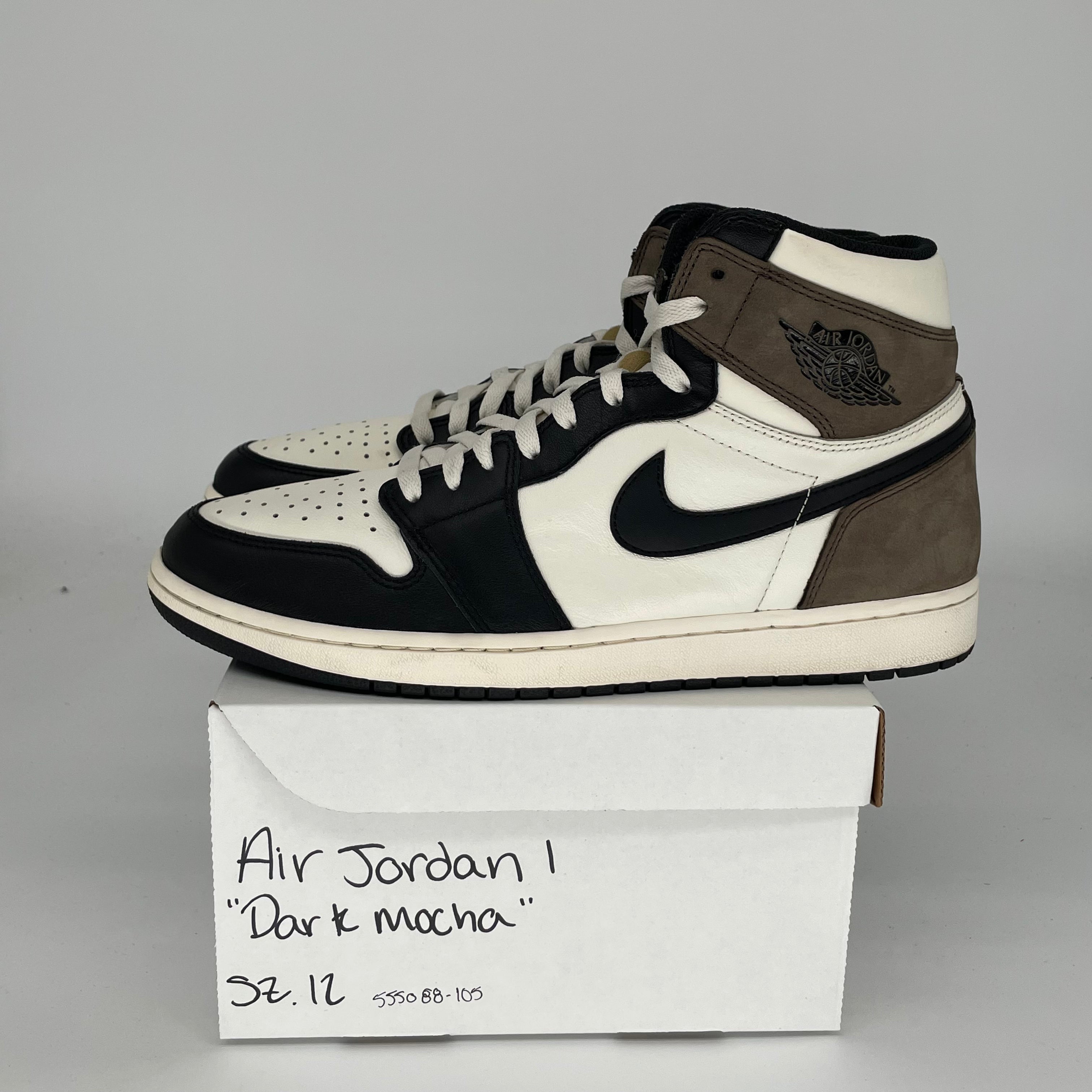 AIR JORDAN 1 Retro High OG 