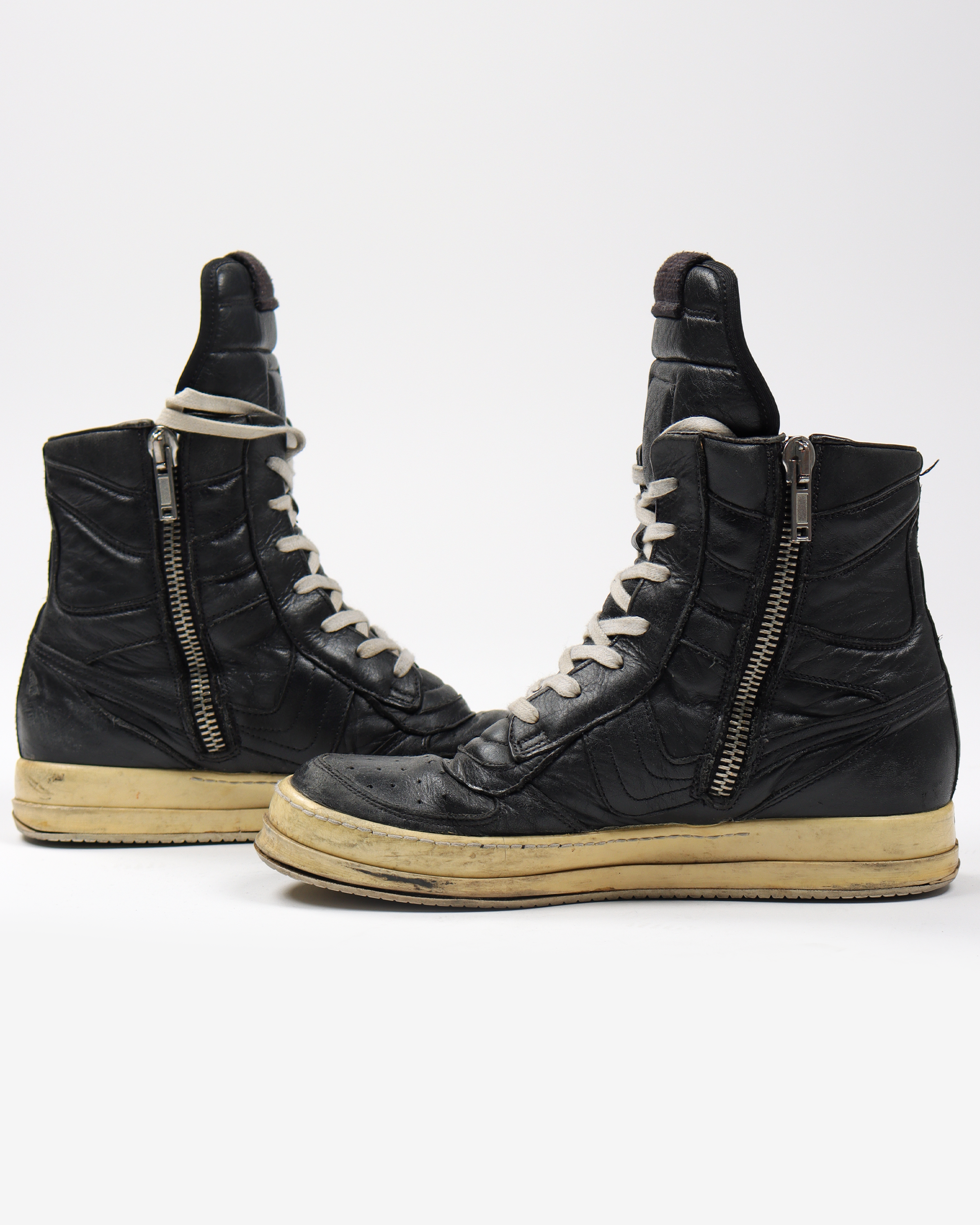 Original Black Nike Dunk Low Retro Sneakers - Men's & Women's Casual Basketball Shoes for Streetwear & Everyday Fashion