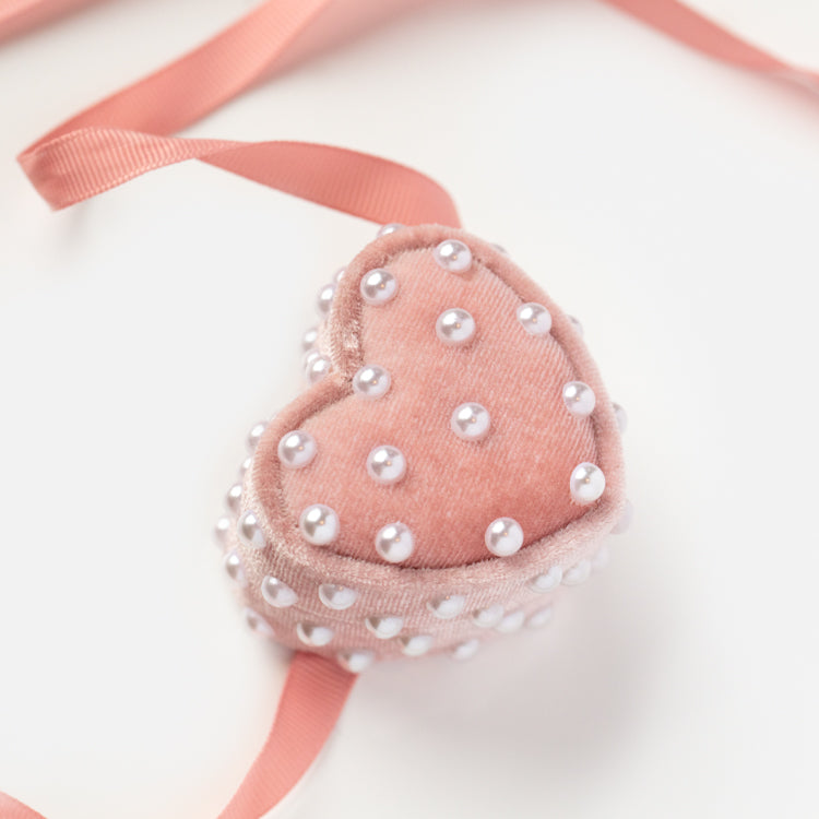 Heart Shaped Velvet Jewelry Box for Rings - Elegant Pearl Wedding Ring Holder, Perfect for Engagement, Proposal & Anniversary Gifts