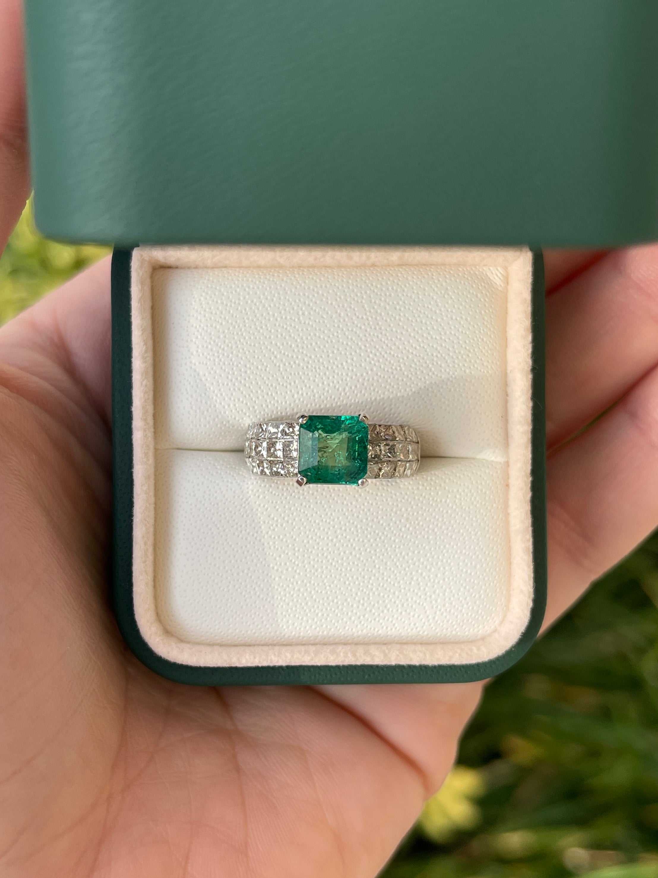 5.40tcw Emerald & Princess Cut Diamond 6mm Wide 18K Gold Wedding Band - Elegant Bridal Ring for Engagement, Anniversary & Special Occasions
