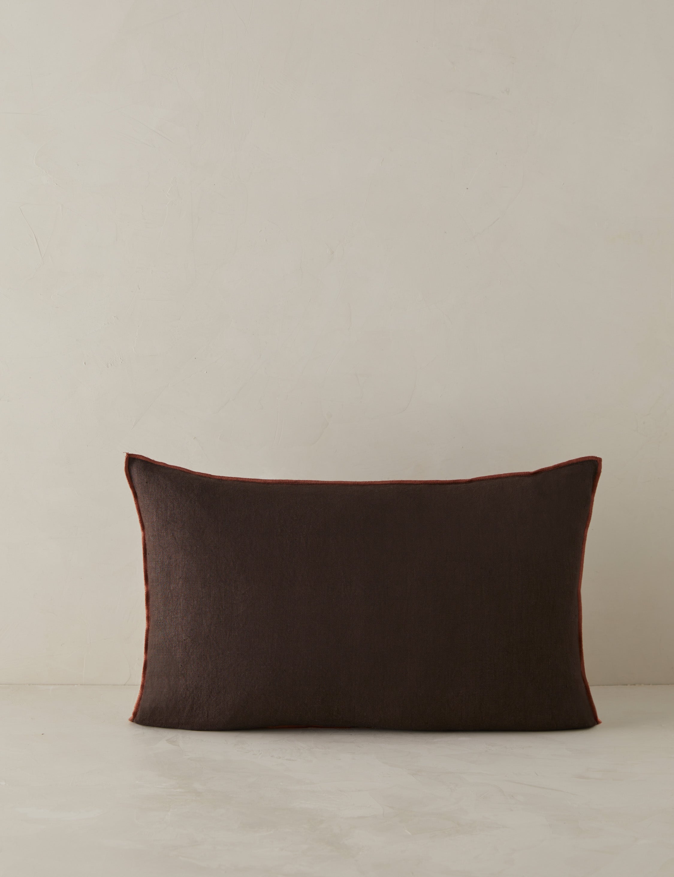 Stylish Carys Contrast Linen Pillow Cover - Breathable & Durable Home Decor for Sofa, Bedroom, and Living Room - Perfect for Modern Farmhouse, Boho, and Scandinavian Interior Design Styles
