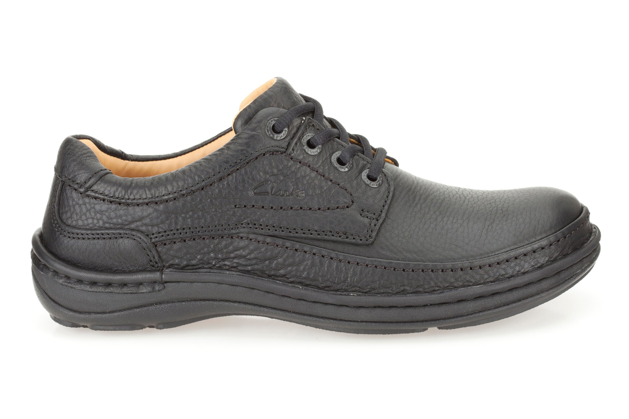 Clarks Men's Leather Derby Shoes – Classic Comfortable Dress Shoes for Business & Formal Occasions | Office, Wedding & Professional Events
