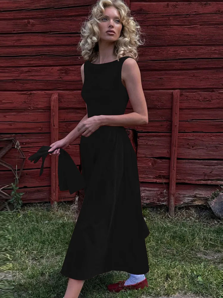 Elegant Backless A-Line Maxi Dress for Women - Solid Color O-Neck Sleeveless Long Gown with High Waist - Perfect for Beach Vacations, Summer Parties & Date Nights