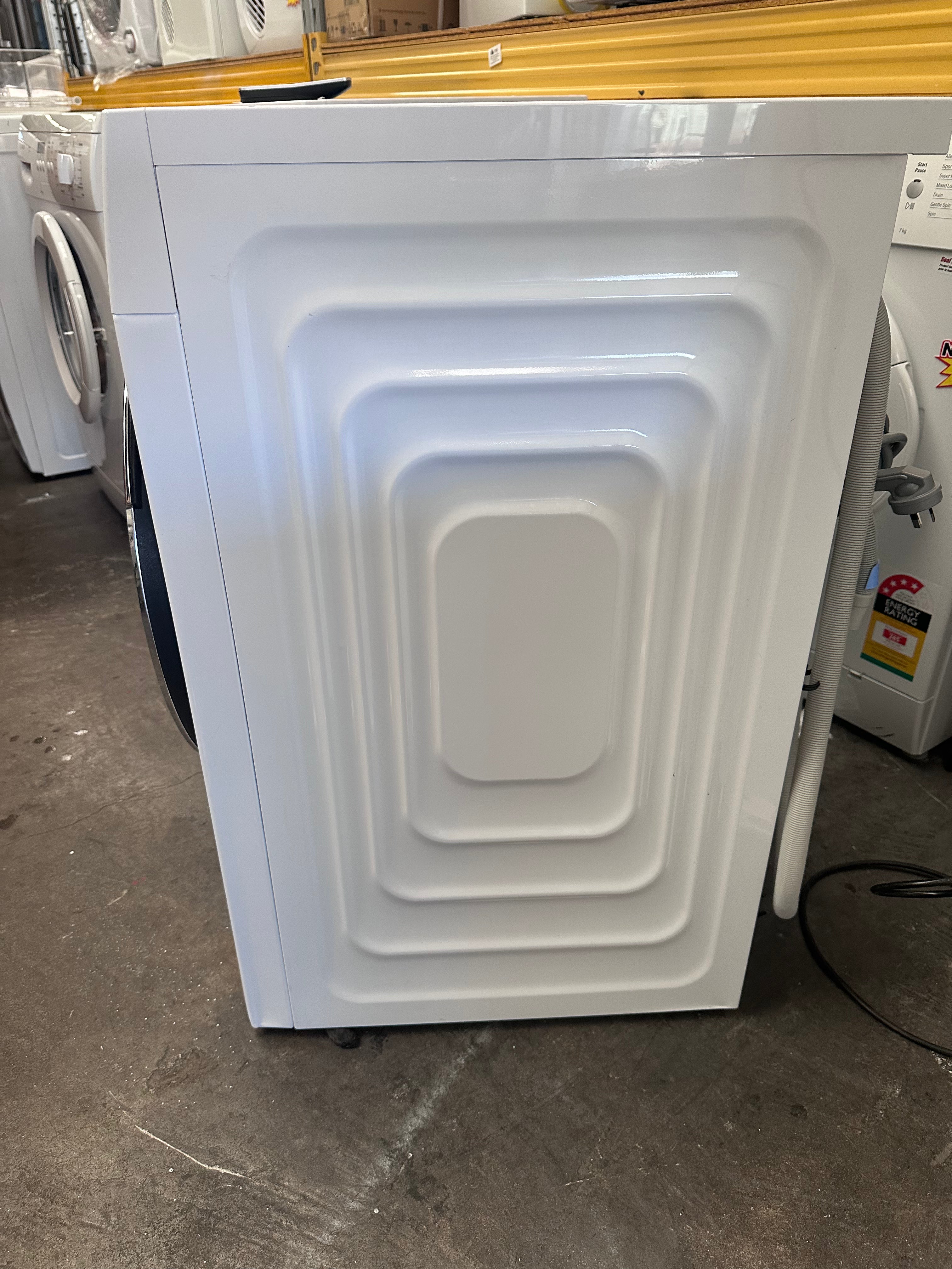 Beko BFLB902ADW 9kg Auto Dose Front Load Washing Machine - Energy Efficient, Quiet Operation - Perfect for Apartments & Small Homes (Factory Second)