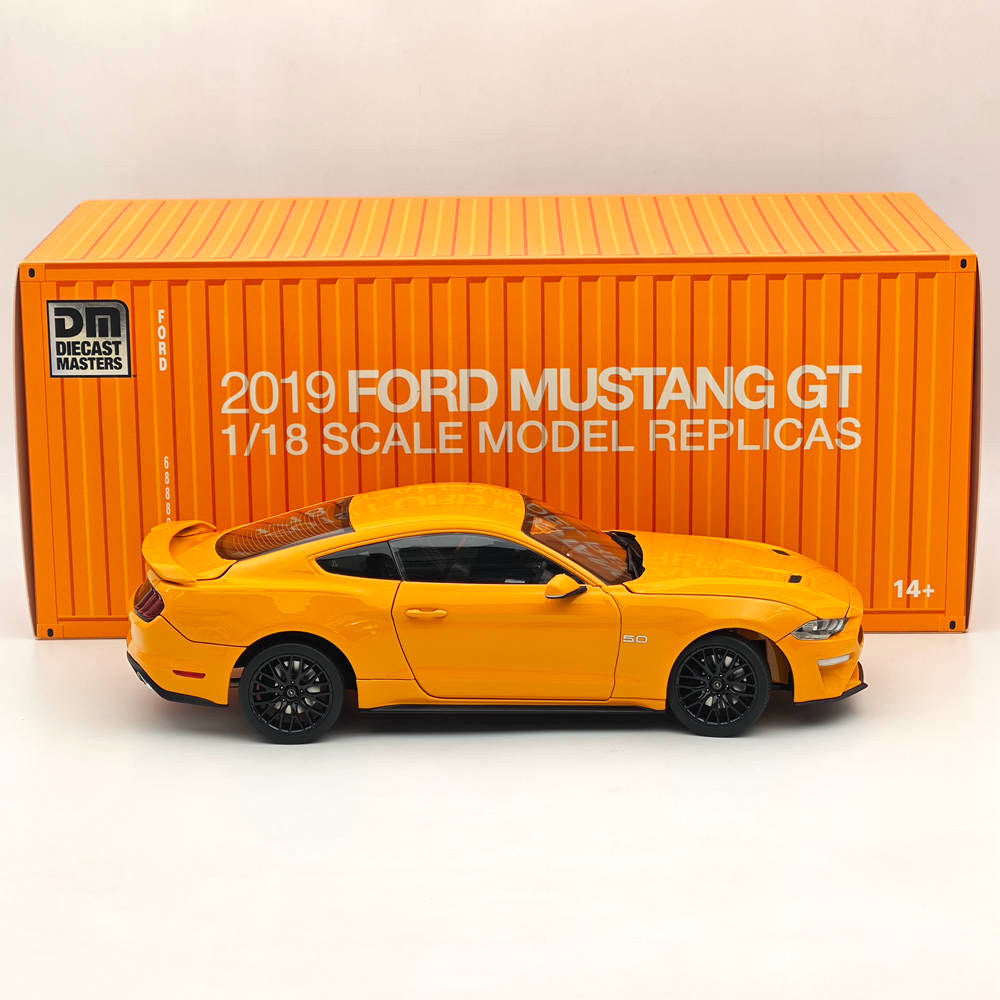 1/18 Scale Diecast Ford Mustang GT 2019 Orange Fury RHD Model Car - Collectible Miniature Replica for Car Enthusiasts & Hobbyists - Perfect for Display, Gifts, and Racing-Themed Decor