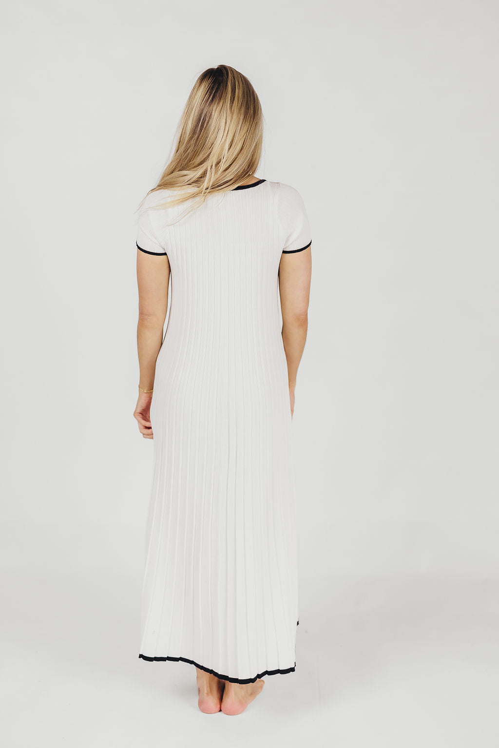 Elegant Marilyn Knit Maxi Dress in Off White - Perfect for Weddings, Parties & Summer Vacations