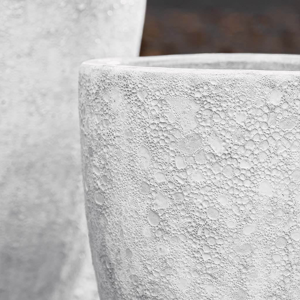 Campania International Trentino White Coral Planter Set of 3 - Elegant Outdoor Garden Planters for Patio, Deck, and Porch Decor