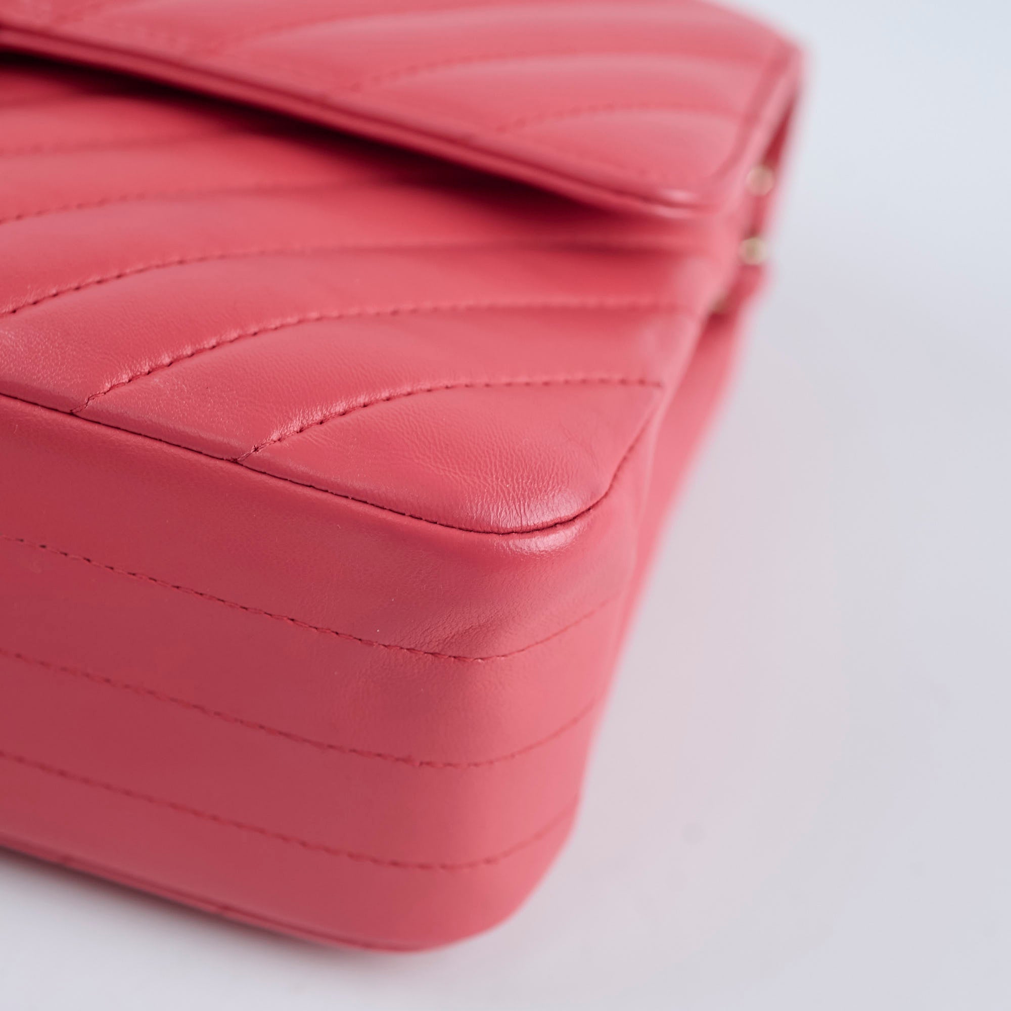 Chanel Medium Chevron Classic Flap Bag in Pink Calfskin Leather - Luxury Handbag for Women, Perfect for Parties & Evening Events